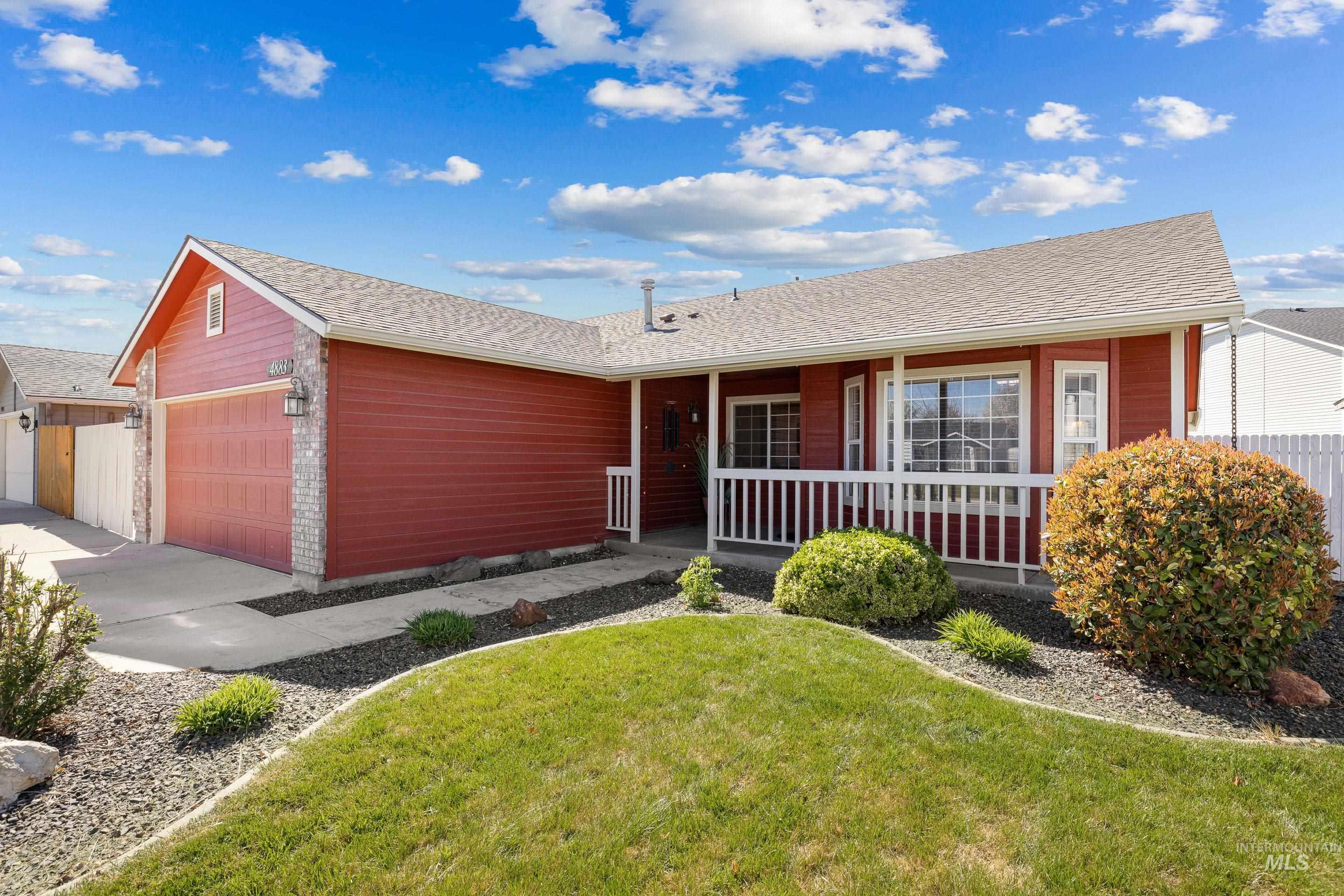 4883 S Rawhide Drive, Boise, Idaho 83709, 3 Bedrooms, 2 Bathrooms, Residential For Sale, Price $390,000,MLS 98980139