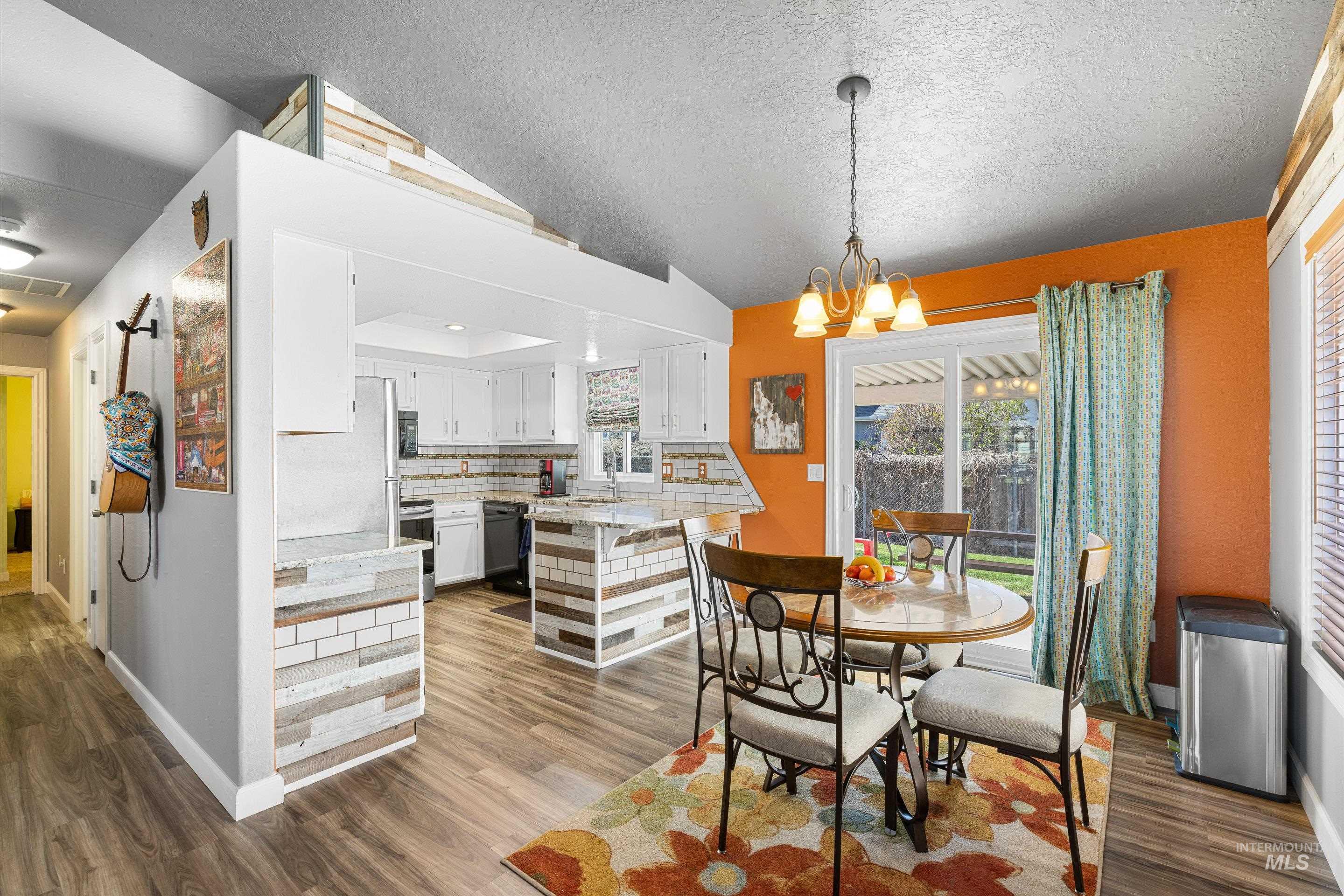 4883 S Rawhide Drive, Boise, Idaho 83709, 3 Bedrooms, 2 Bathrooms, Residential For Sale, Price $390,000,MLS 98980139