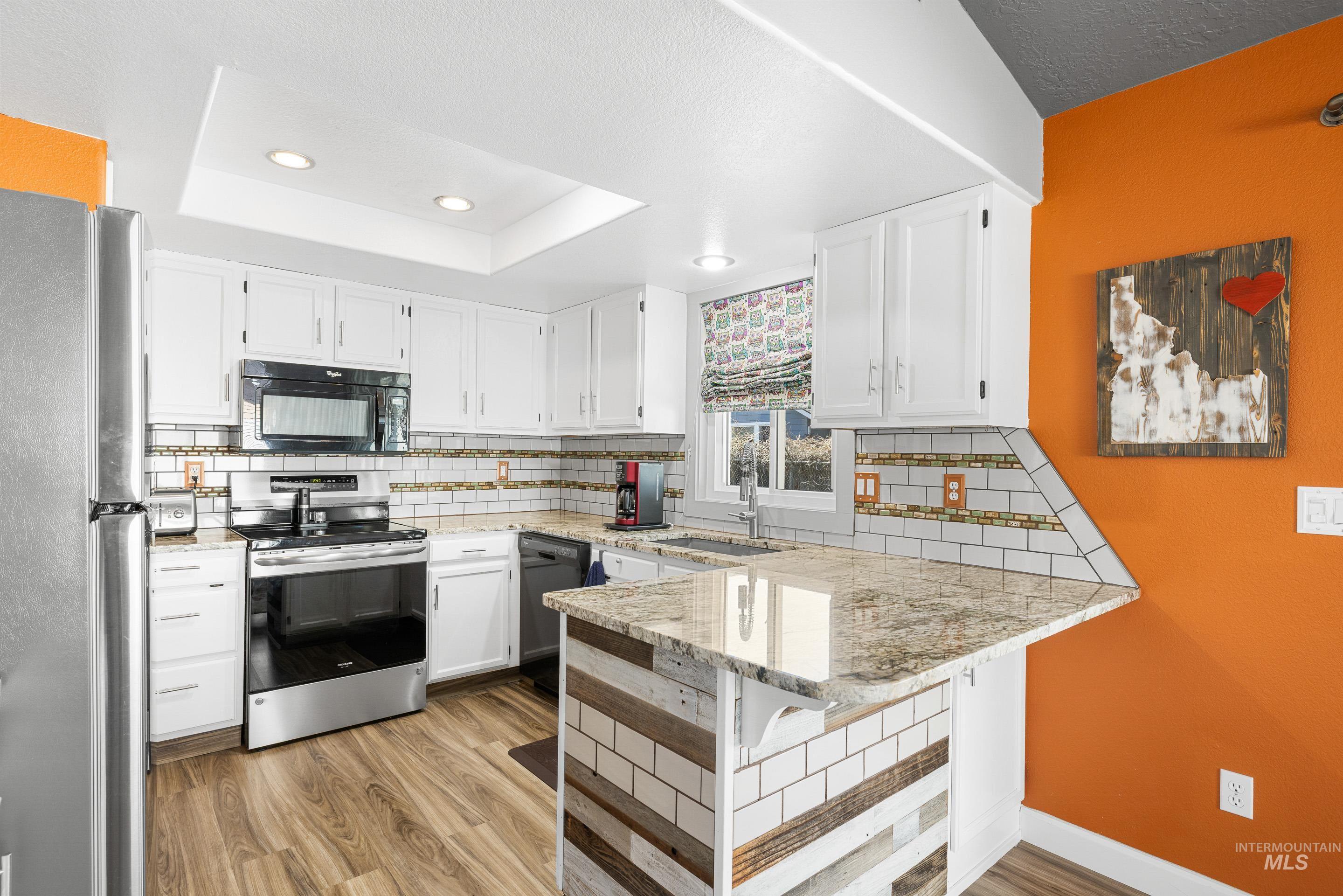 4883 S Rawhide Drive, Boise, Idaho 83709, 3 Bedrooms, 2 Bathrooms, Residential For Sale, Price $390,000,MLS 98980139