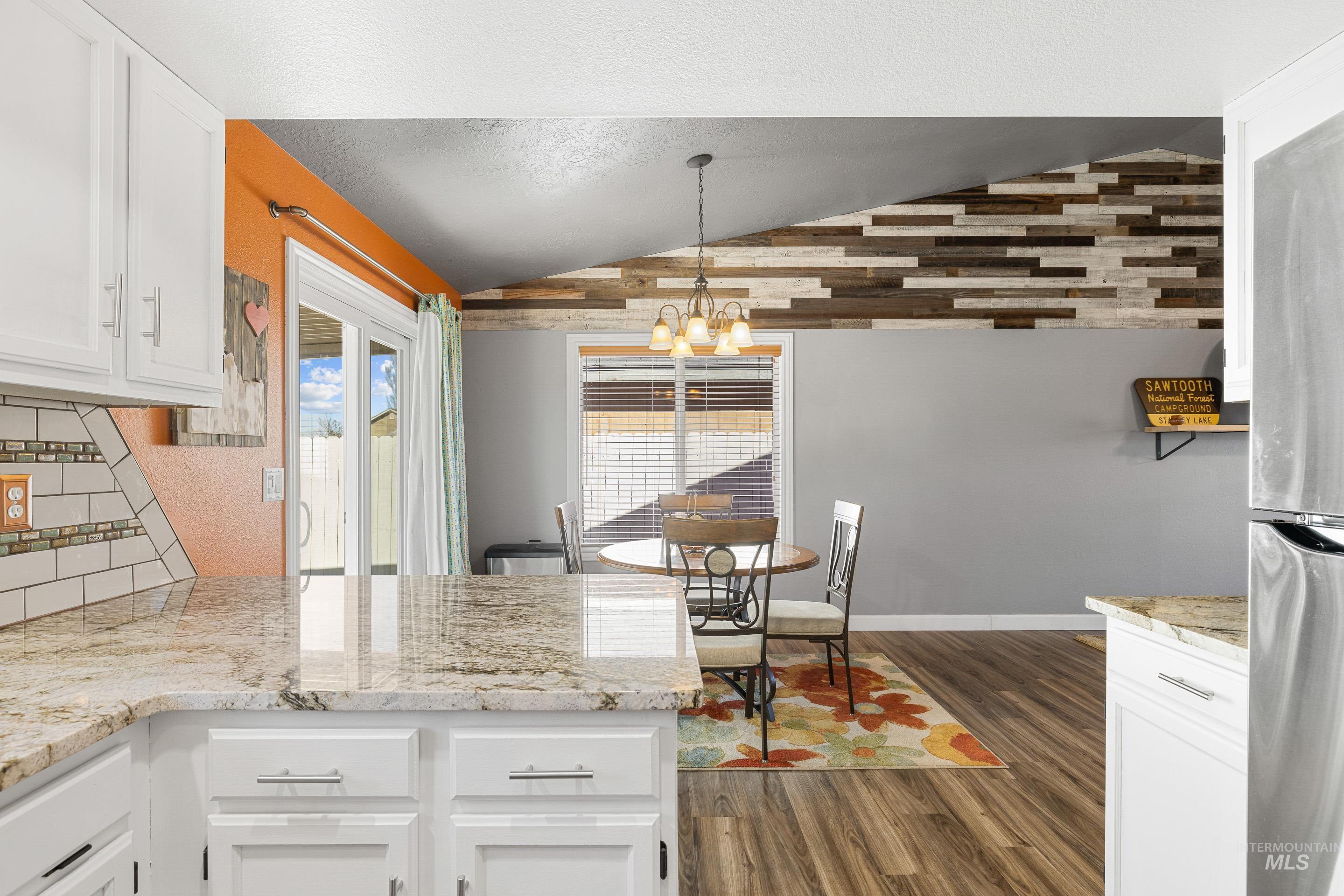 4883 S Rawhide Drive, Boise, Idaho 83709, 3 Bedrooms, 2 Bathrooms, Residential For Sale, Price $390,000,MLS 98980139