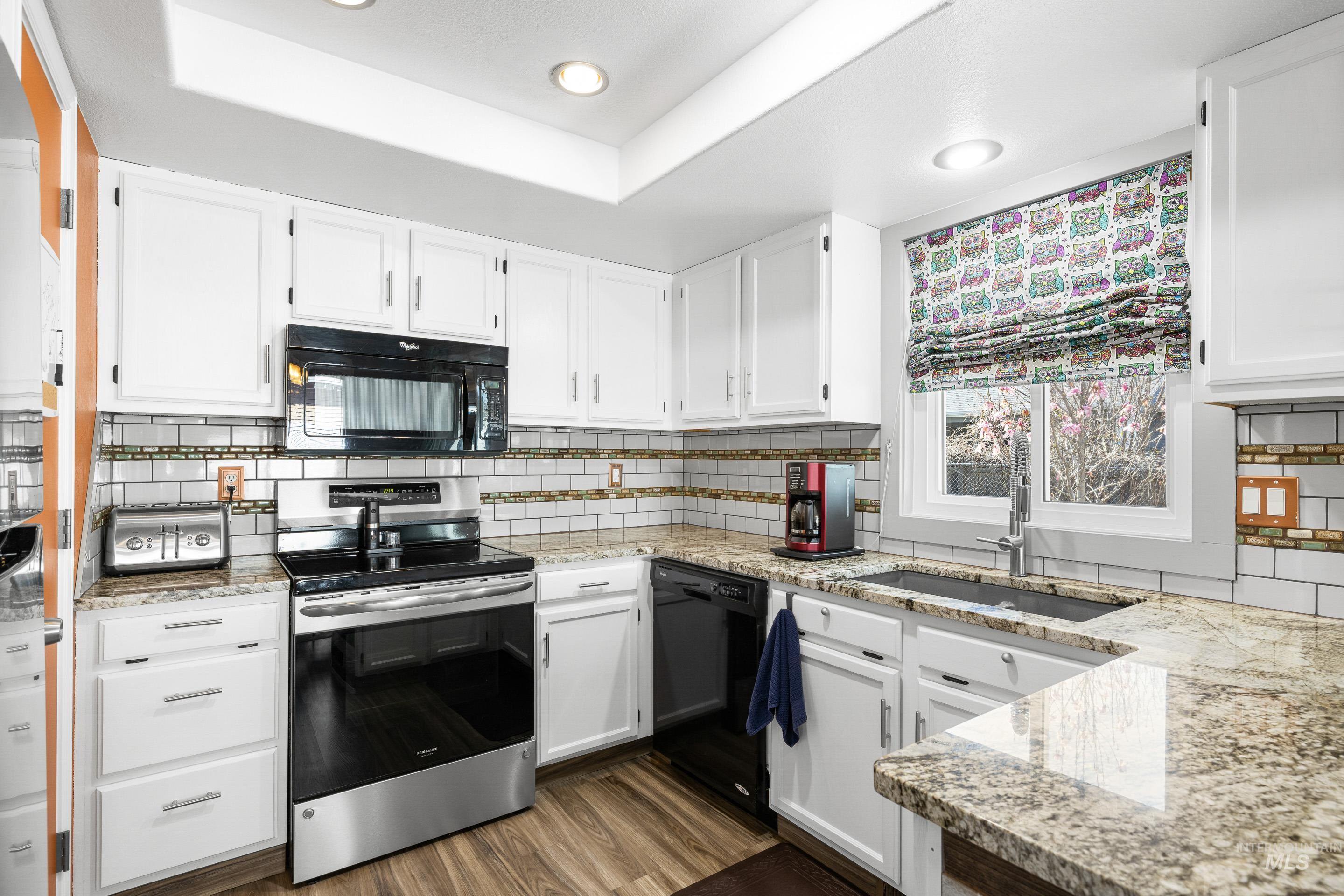 4883 S Rawhide Drive, Boise, Idaho 83709, 3 Bedrooms, 2 Bathrooms, Residential For Sale, Price $390,000,MLS 98980139