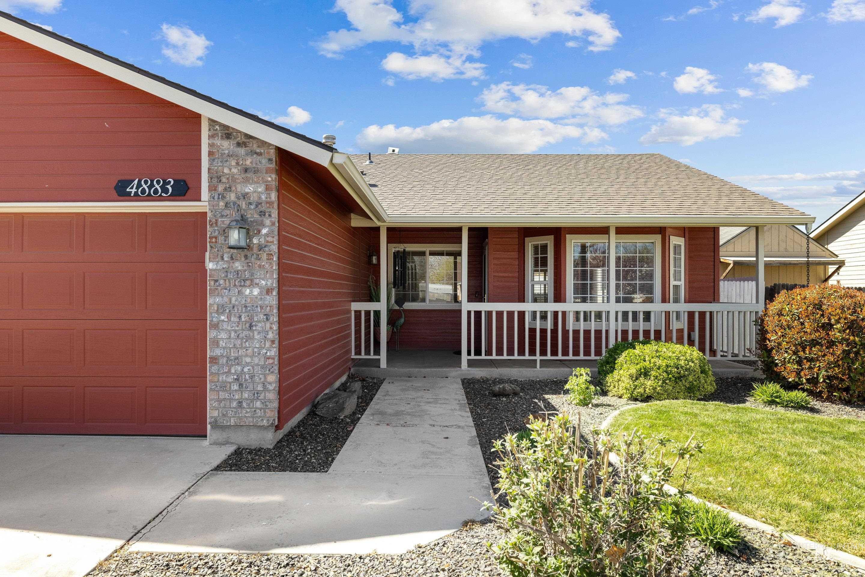 4883 S Rawhide Drive, Boise, Idaho 83709, 3 Bedrooms, 2 Bathrooms, Residential For Sale, Price $390,000,MLS 98980139