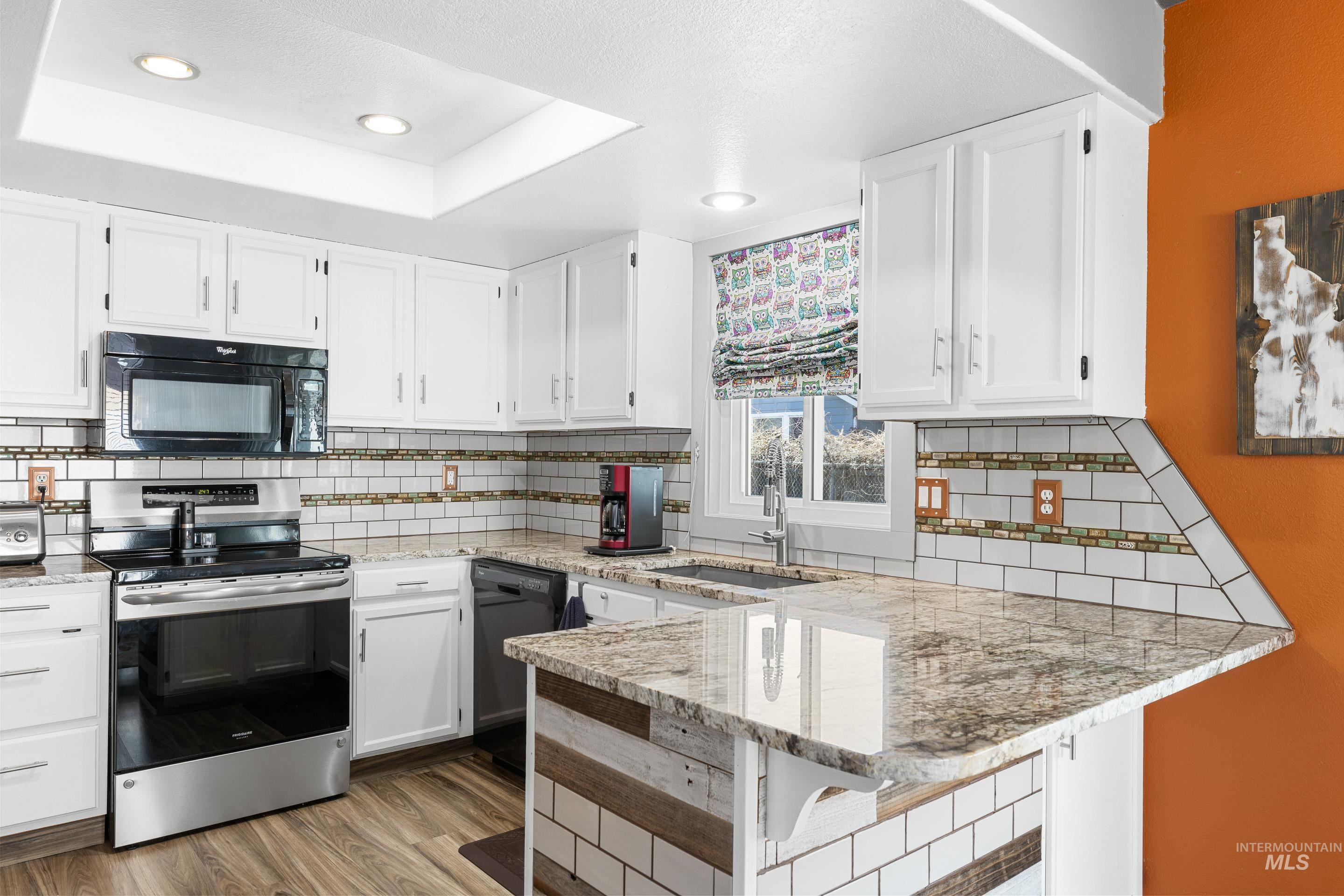 4883 S Rawhide Drive, Boise, Idaho 83709, 3 Bedrooms, 2 Bathrooms, Residential For Sale, Price $390,000,MLS 98980139