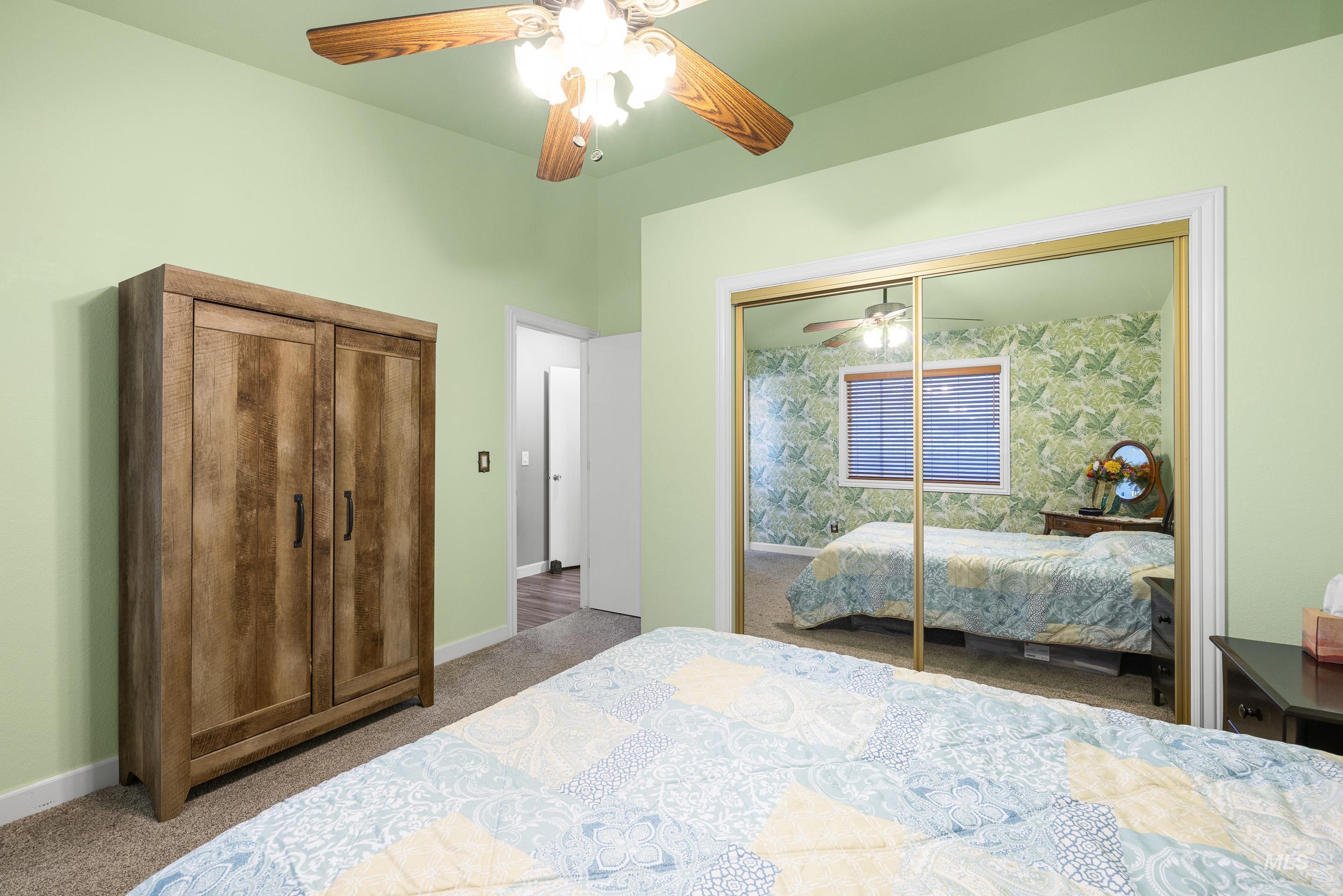 4883 S Rawhide Drive, Boise, Idaho 83709, 3 Bedrooms, 2 Bathrooms, Residential For Sale, Price $390,000,MLS 98980139