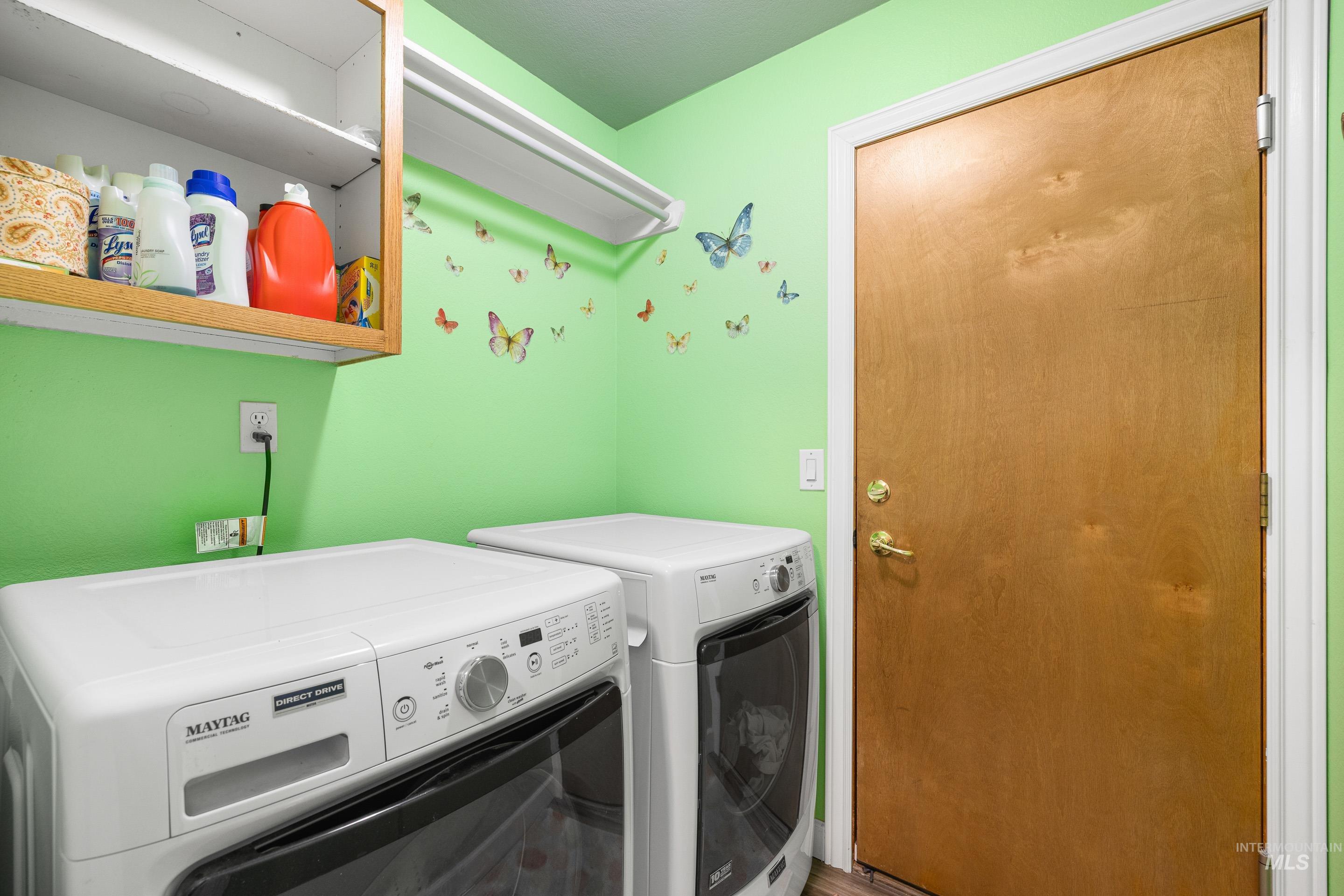 4883 S Rawhide Drive, Boise, Idaho 83709, 3 Bedrooms, 2 Bathrooms, Residential For Sale, Price $390,000,MLS 98980139