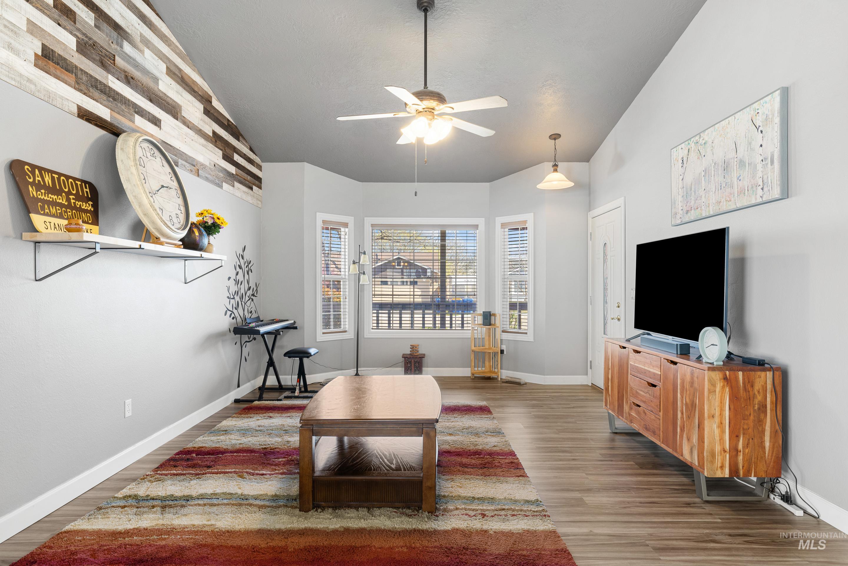 4883 S Rawhide Drive, Boise, Idaho 83709, 3 Bedrooms, 2 Bathrooms, Residential For Sale, Price $390,000,MLS 98980139