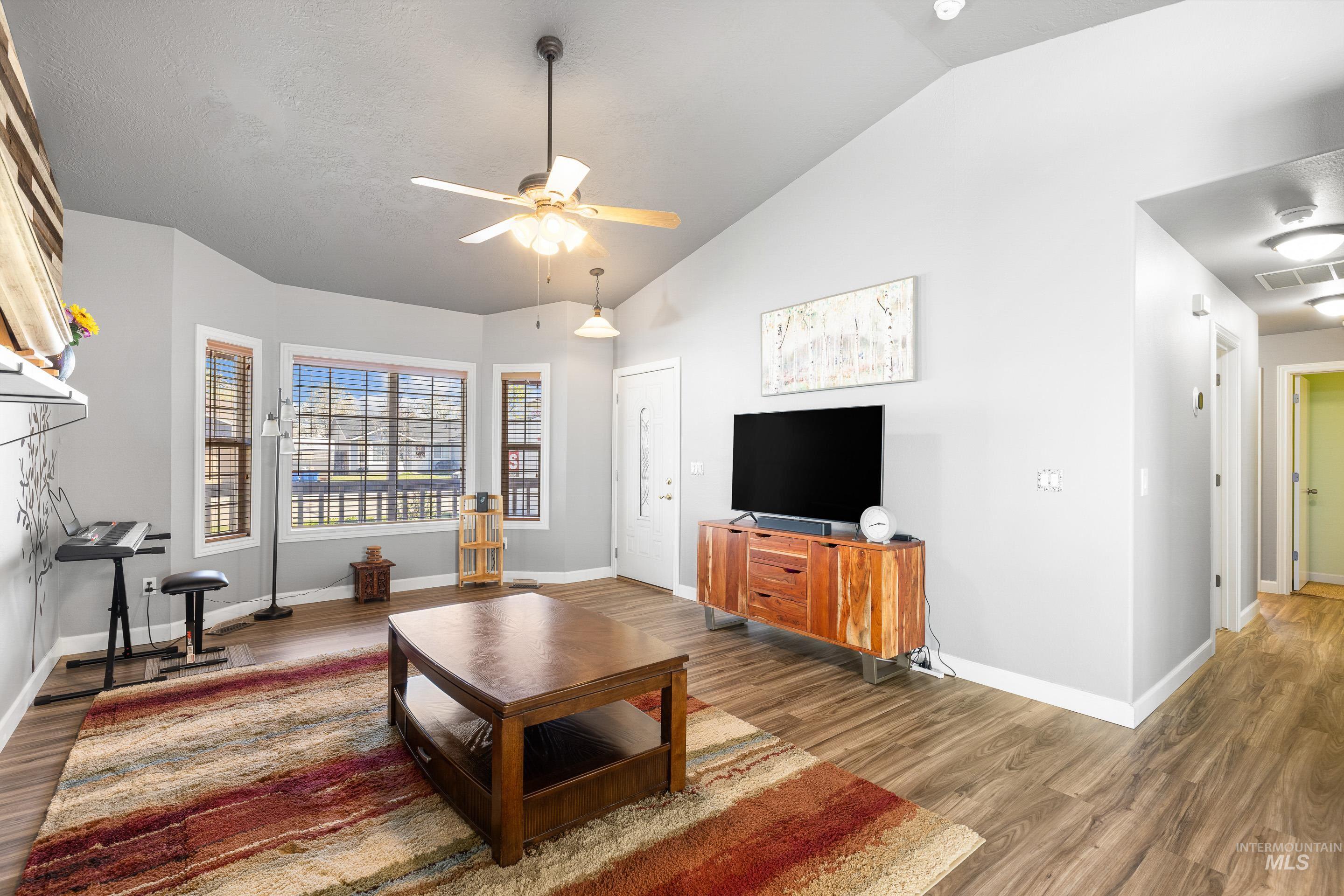 4883 S Rawhide Drive, Boise, Idaho 83709, 3 Bedrooms, 2 Bathrooms, Residential For Sale, Price $390,000,MLS 98980139