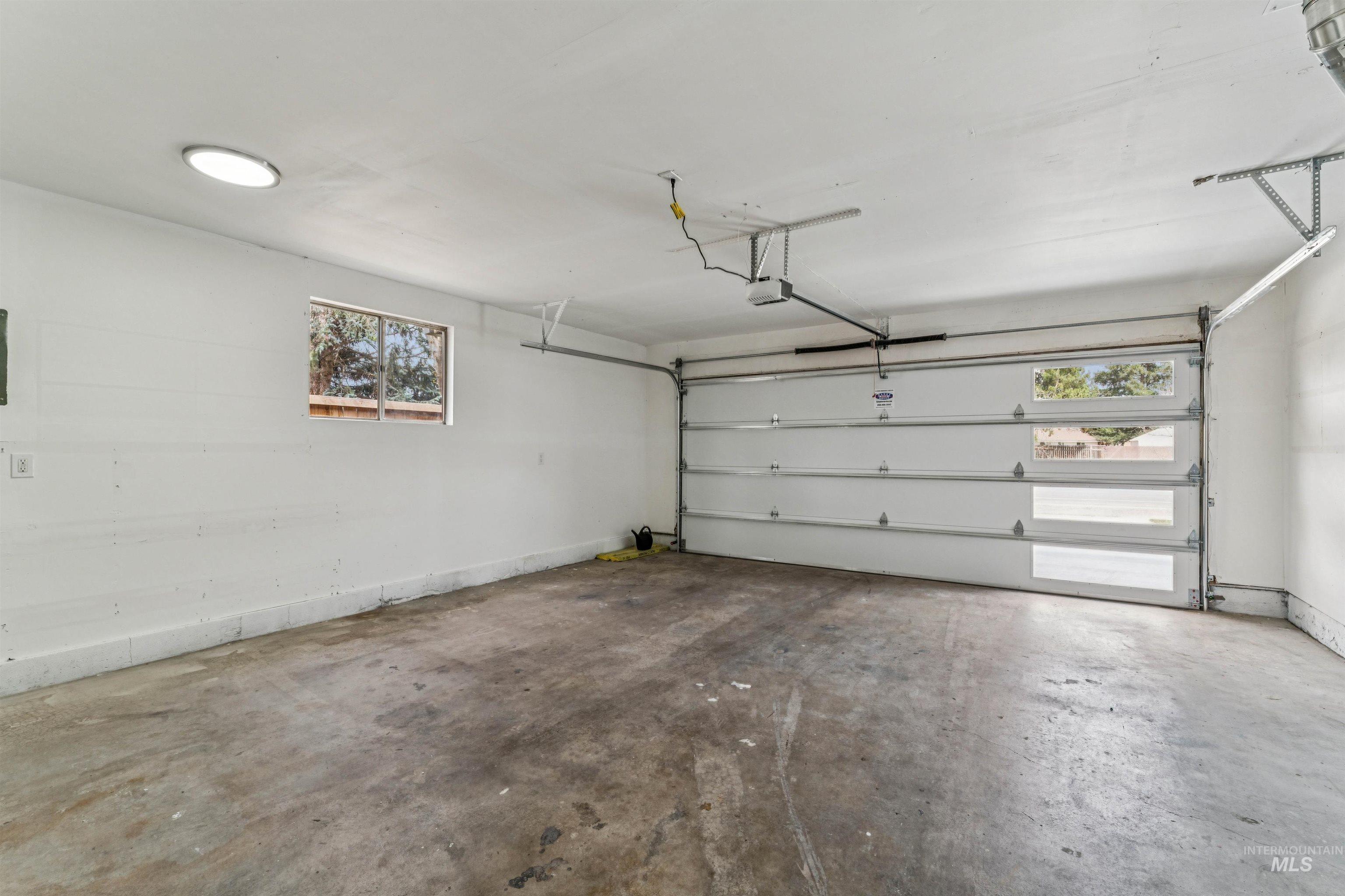 9709 W McMillan, Boise, Idaho 83704, 3 Bedrooms, 2 Bathrooms, Residential For Sale, Price $489,000, 98980140