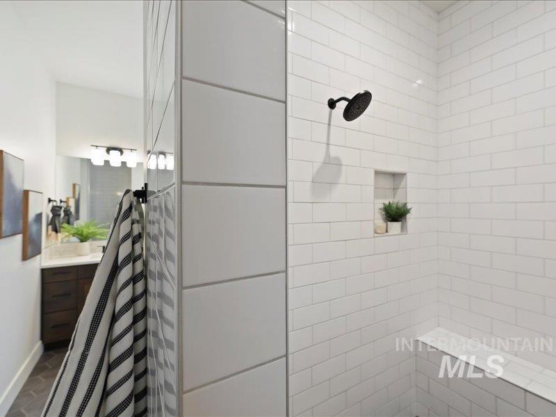 3882 W Haverhill St, Eagle, Idaho 83616, 4 Bedrooms, 3 Bathrooms, Residential For Sale, Price $999,999,MLS 98980141