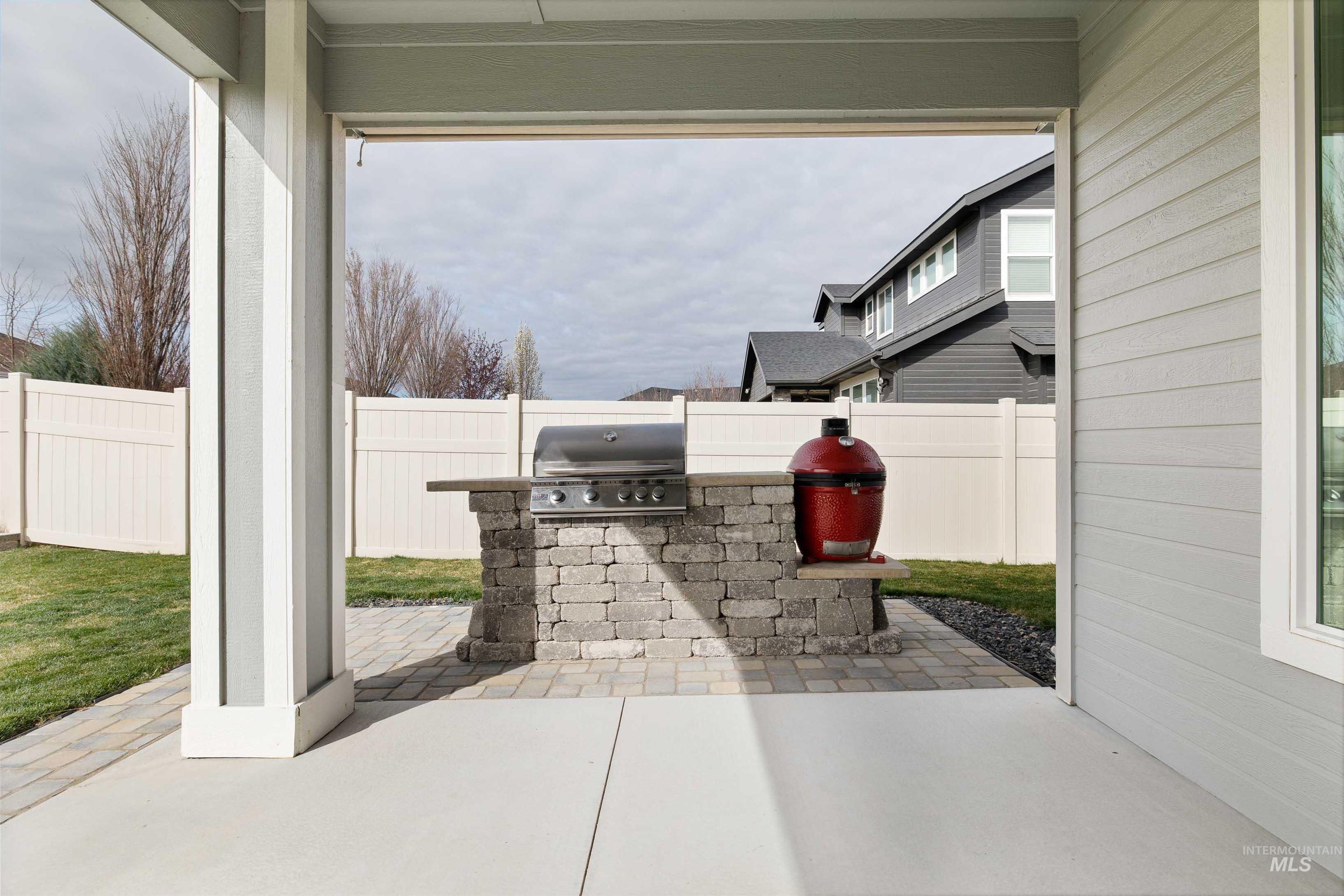 2441 Blick Lane, Twin Falls, Idaho 83301, 5 Bedrooms, 2.5 Bathrooms, Residential For Sale, Price $724,990,MLS 98980144