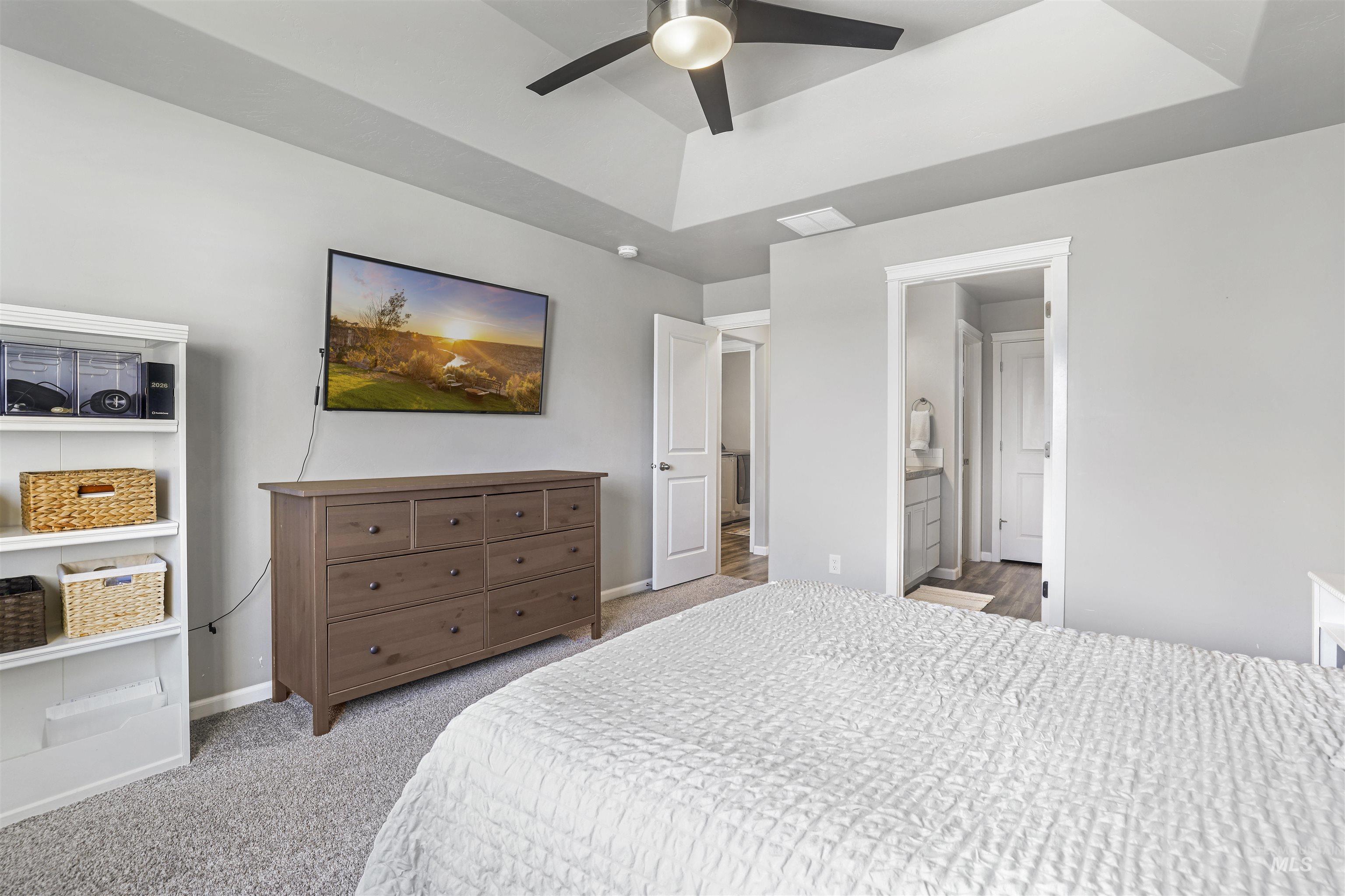 4037 N Blue Cascade Ct E, Buhl, Idaho 83316, 3 Bedrooms, 2 Bathrooms, Residential For Sale, Price $385,000,MLS 98980146