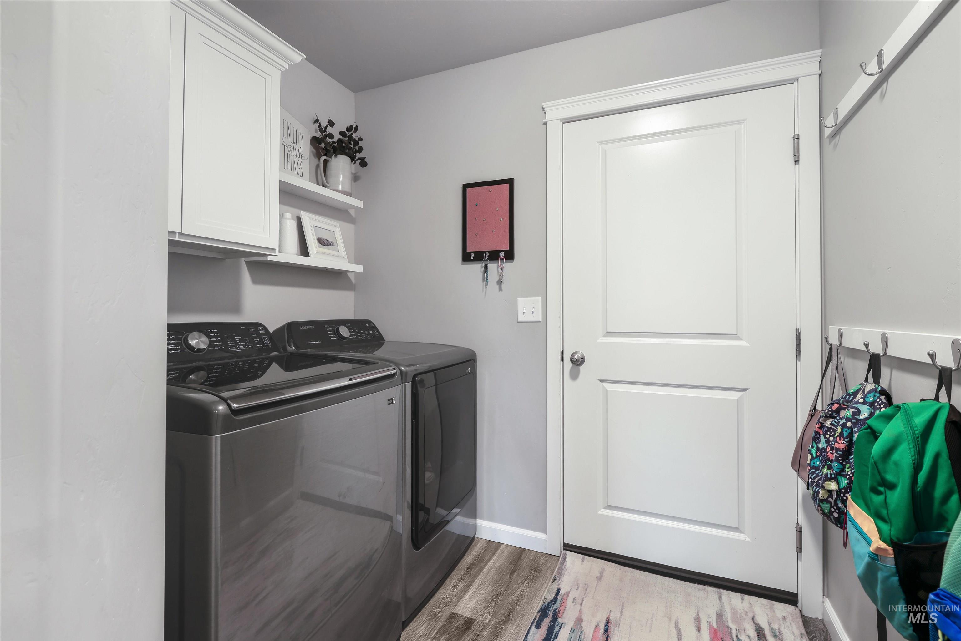 4037 N Blue Cascade Ct E, Buhl, Idaho 83316, 3 Bedrooms, 2 Bathrooms, Residential For Sale, Price $385,000,MLS 98980146