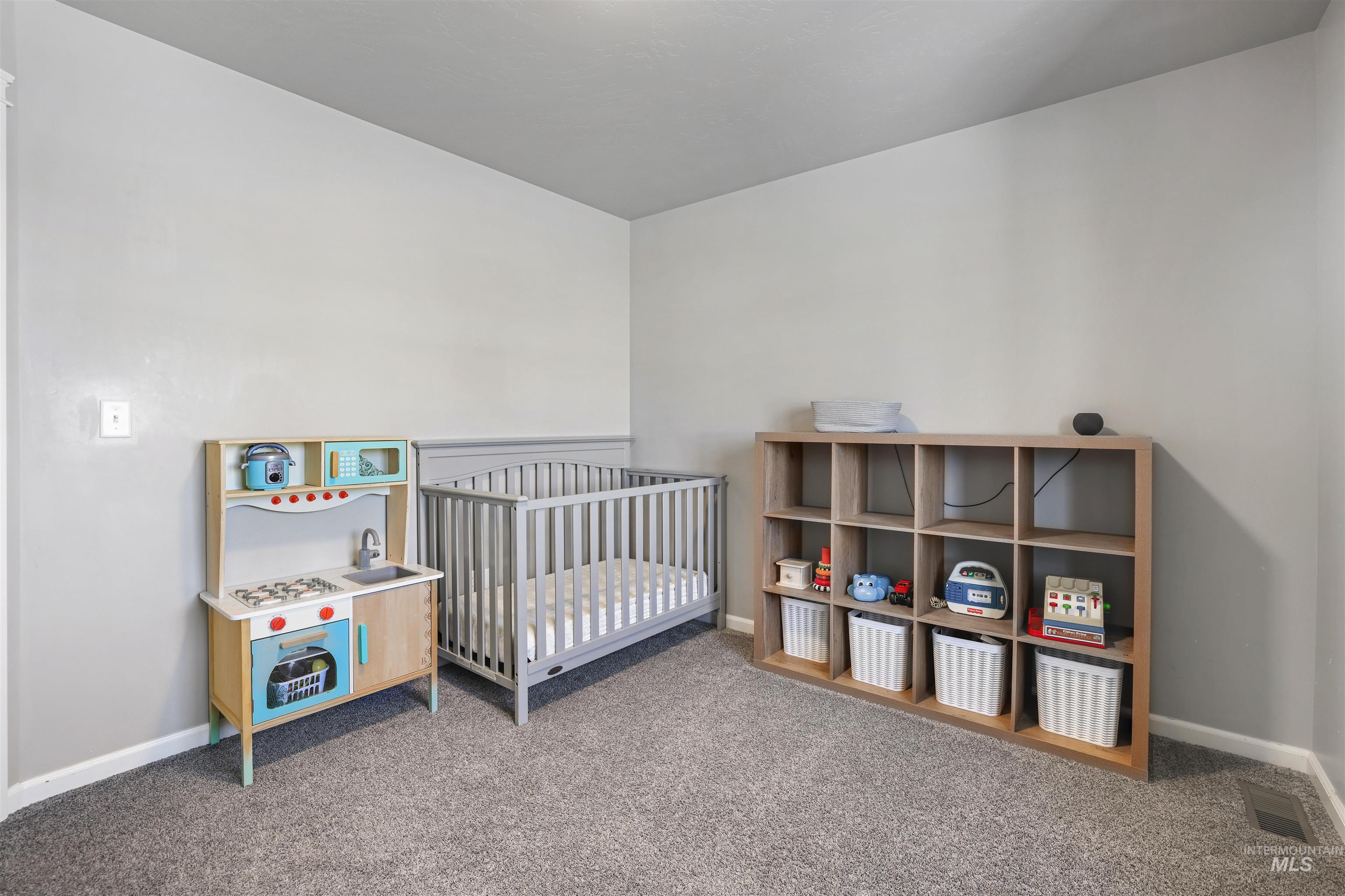 4037 N Blue Cascade Ct E, Buhl, Idaho 83316, 3 Bedrooms, 2 Bathrooms, Residential For Sale, Price $385,000,MLS 98980146