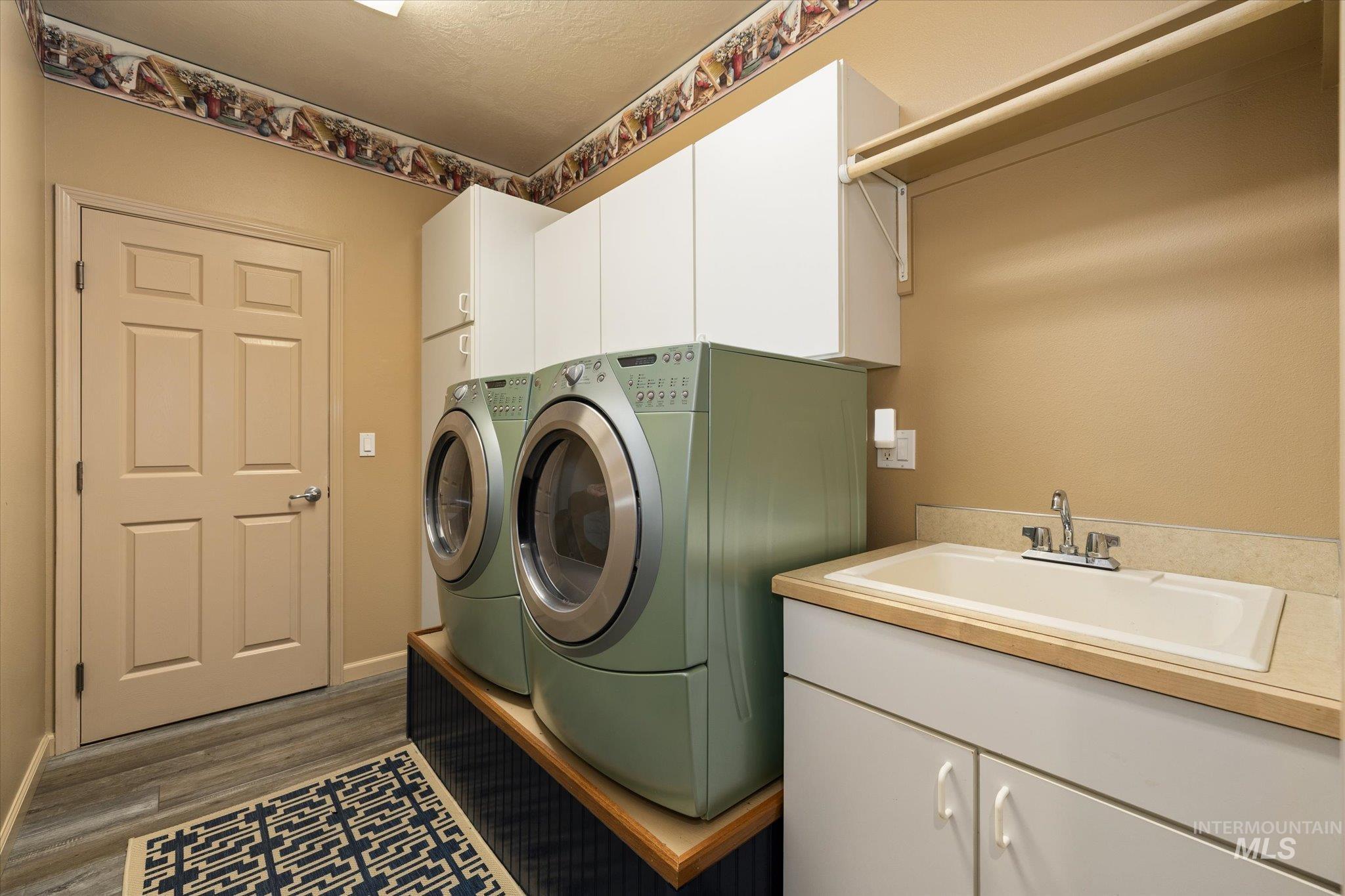 9802 W Big Springs Blvd., Boise, Idaho 83714, 4 Bedrooms, 3 Bathrooms, Residential For Sale, Price $999,999,MLS 98980147