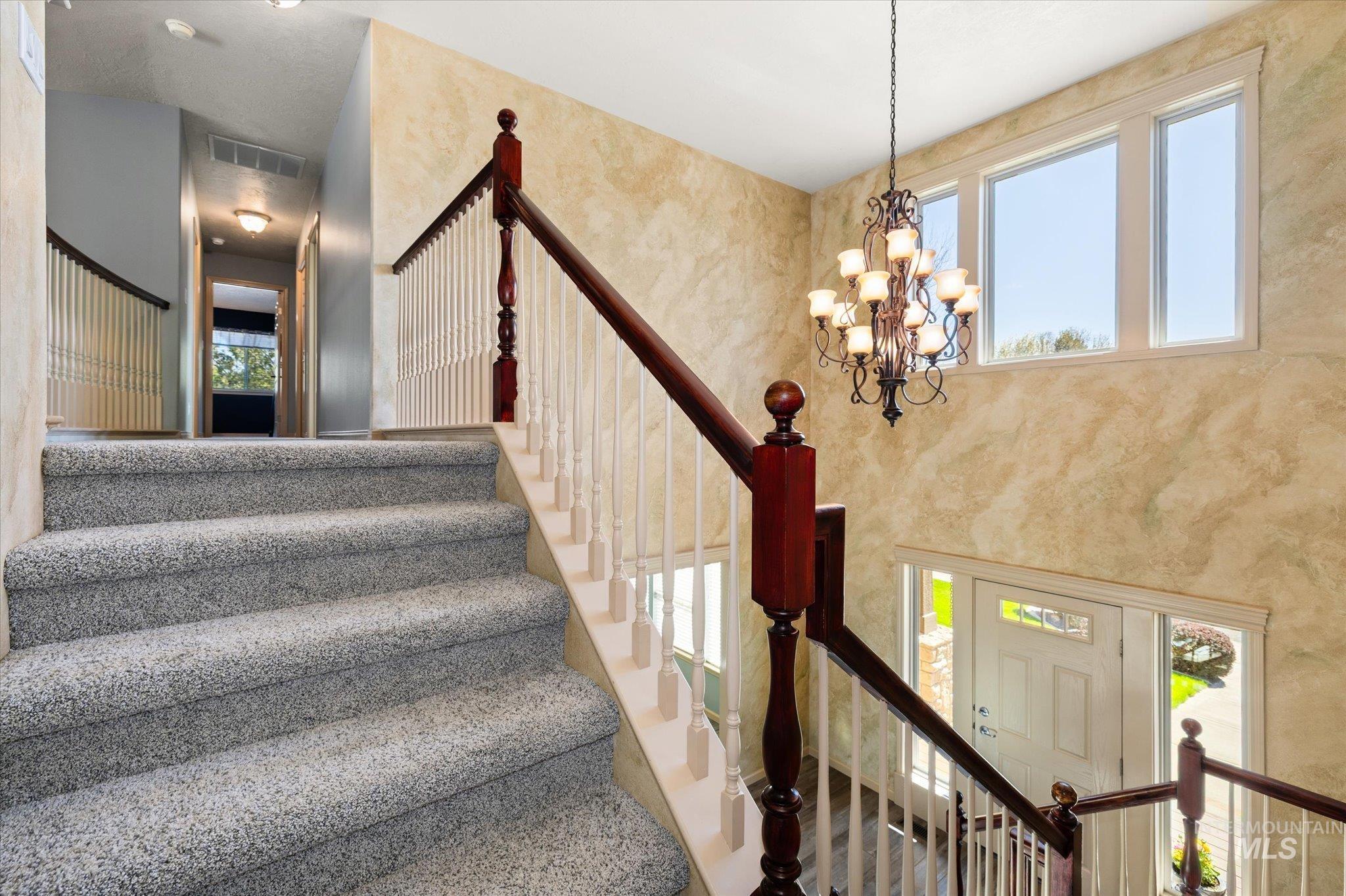 9802 W Big Springs Blvd., Boise, Idaho 83714, 4 Bedrooms, 3 Bathrooms, Residential For Sale, Price $999,999,MLS 98980147