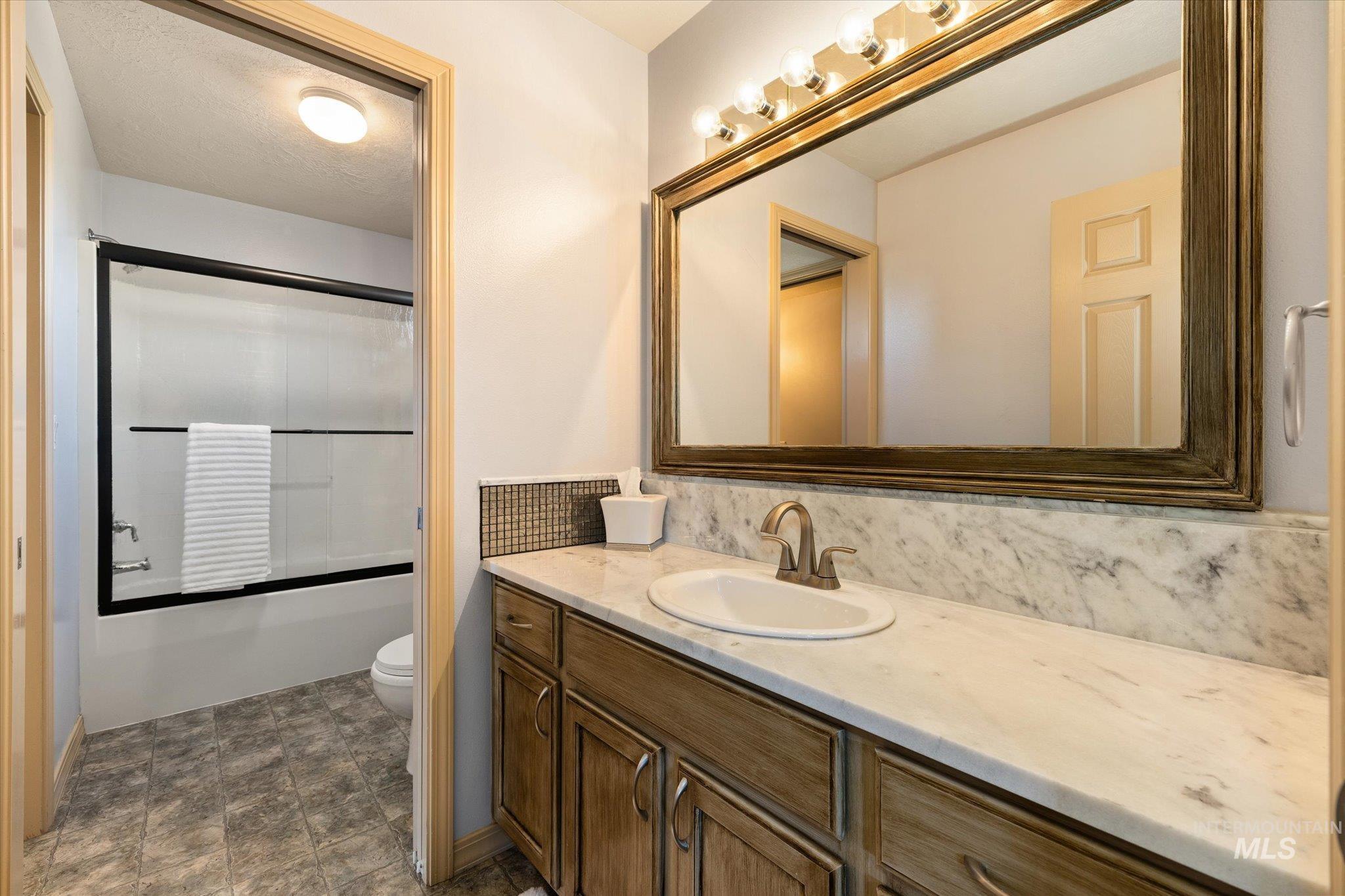 9802 W Big Springs Blvd., Boise, Idaho 83714, 4 Bedrooms, 3 Bathrooms, Residential For Sale, Price $999,999,MLS 98980147