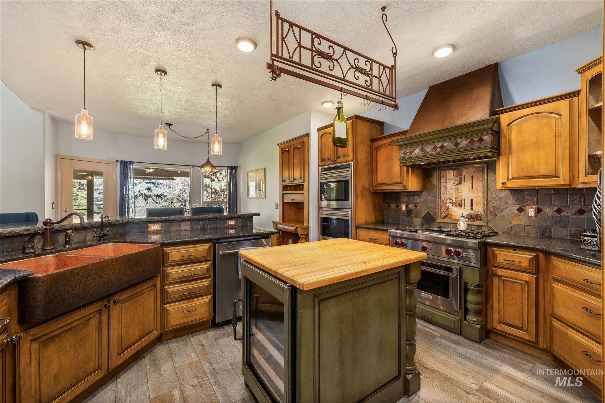 9802 W Big Springs Blvd., Boise, Idaho 83714, 4 Bedrooms, 3 Bathrooms, Residential For Sale, Price $999,999,MLS 98980147