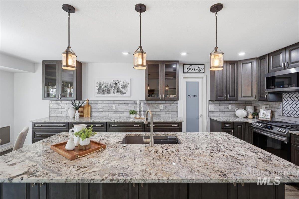 2441 N Snow Goose Way, Meridian, Idaho 83646, 4 Bedrooms, 2 Bathrooms, Residential For Sale, Price $645,000,MLS 98980148