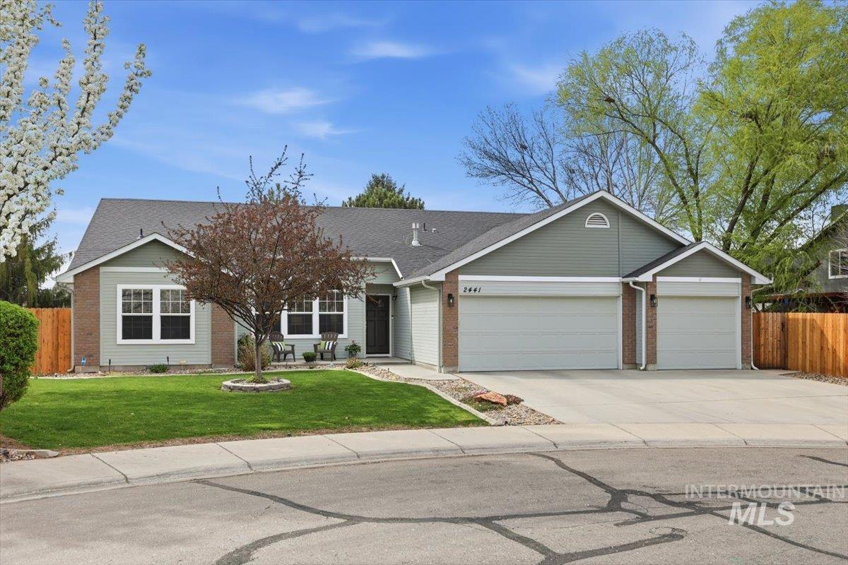 2441 N Snow Goose Way, Meridian, Idaho 83646, 4 Bedrooms, 2 Bathrooms, Residential For Sale, Price $645,000,MLS 98980148