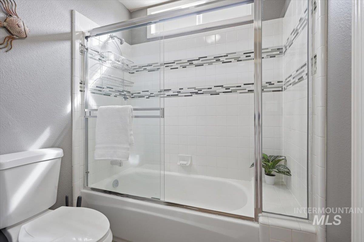 2441 N Snow Goose Way, Meridian, Idaho 83646, 4 Bedrooms, 2 Bathrooms, Residential For Sale, Price $645,000,MLS 98980148