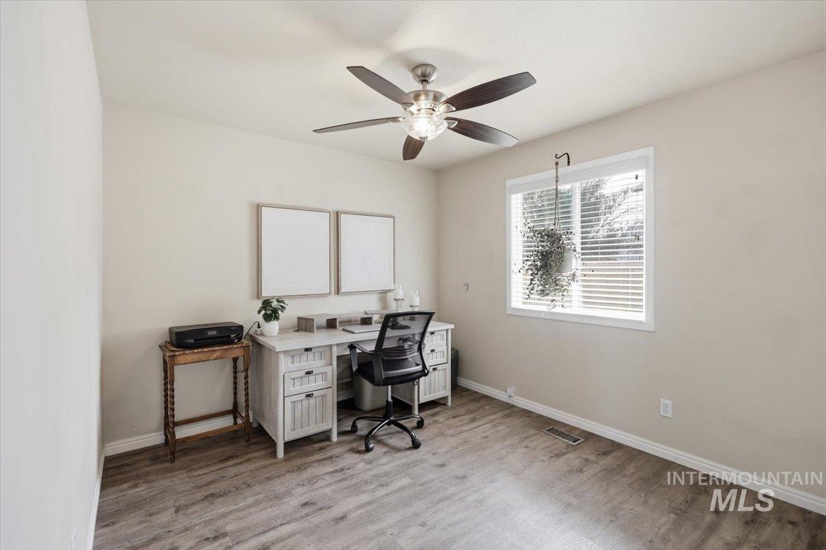 2441 N Snow Goose Way, Meridian, Idaho 83646, 4 Bedrooms, 2 Bathrooms, Residential For Sale, Price $645,000,MLS 98980148