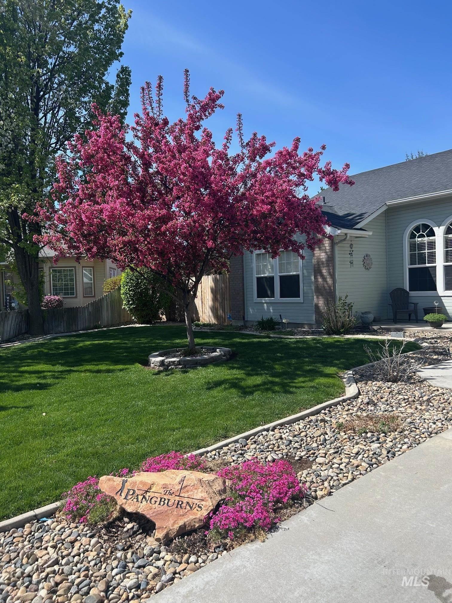 2441 N Snow Goose Way, Meridian, Idaho 83646, 4 Bedrooms, 2 Bathrooms, Residential For Sale, Price $599,000, 98980148