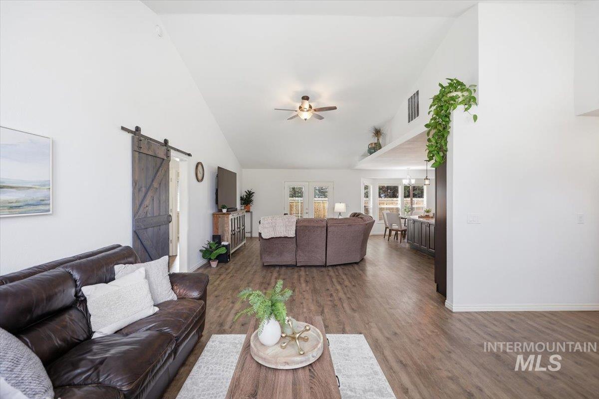 2441 N Snow Goose Way, Meridian, Idaho 83646, 4 Bedrooms, 2 Bathrooms, Residential For Sale, Price $645,000,MLS 98980148