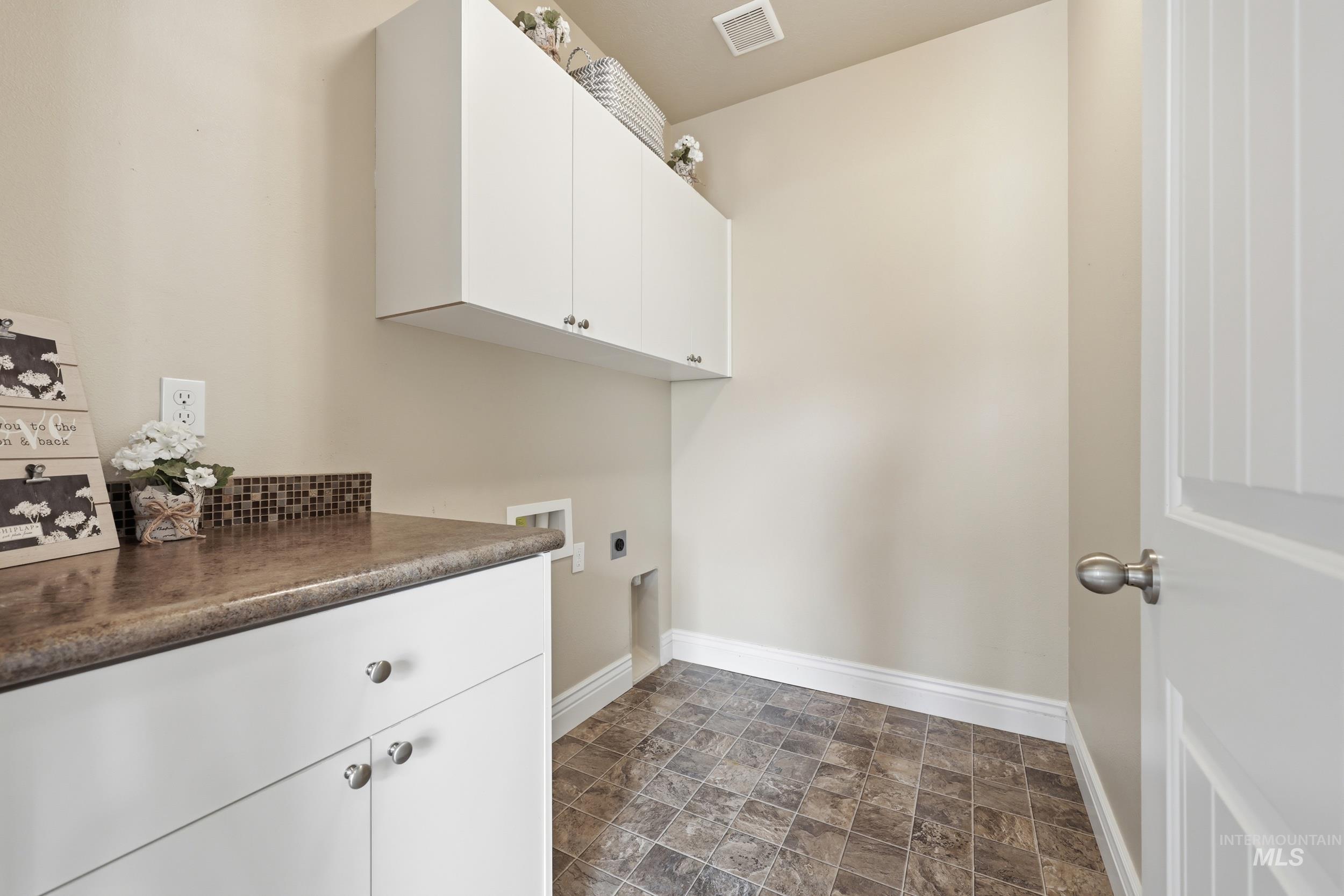 816 E Tallinn St, Meridian, Idaho 83646, 2 Bedrooms, 2 Bathrooms, Residential For Sale, Price $479,000, 98980149