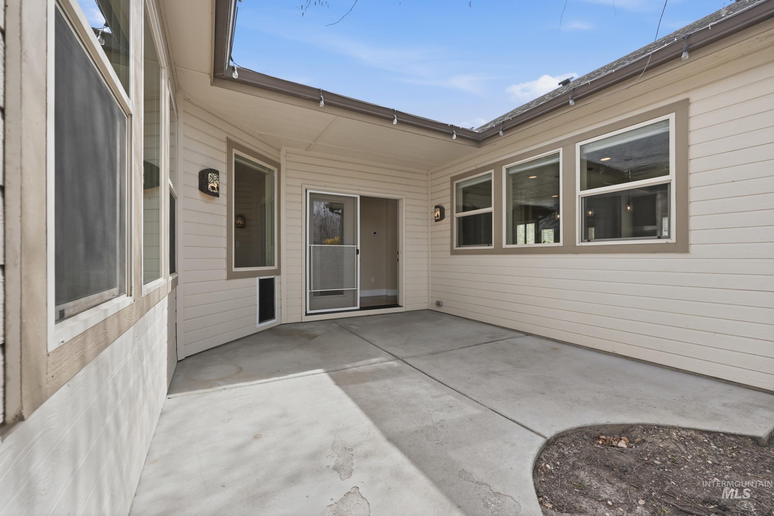 816 E Tallinn St, Meridian, Idaho 83646, 2 Bedrooms, 2 Bathrooms, Residential For Sale, Price $479,000, 98980149