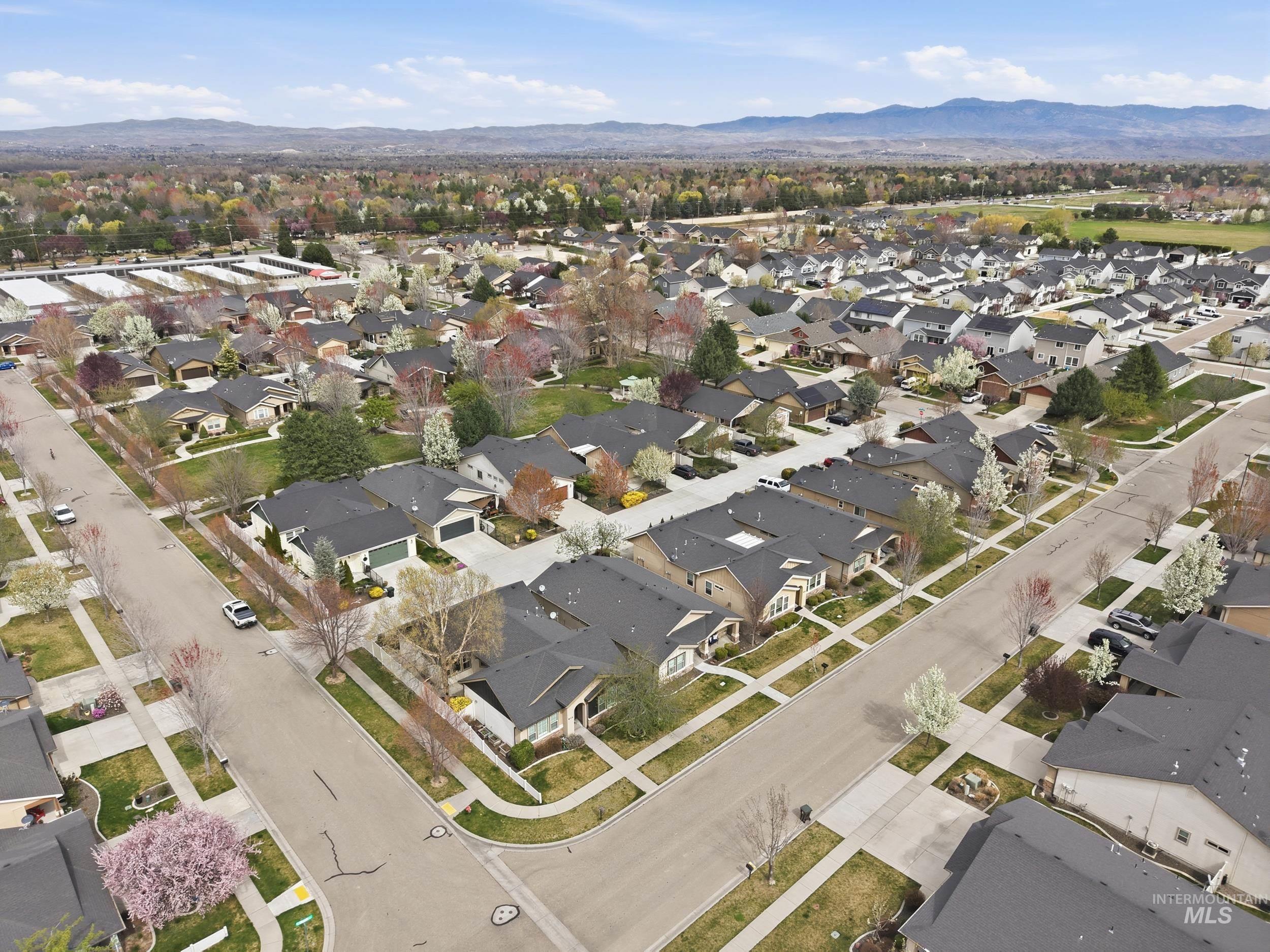 816 E Tallinn St, Meridian, Idaho 83646, 2 Bedrooms, 2 Bathrooms, Residential For Sale, Price $479,000, 98980149