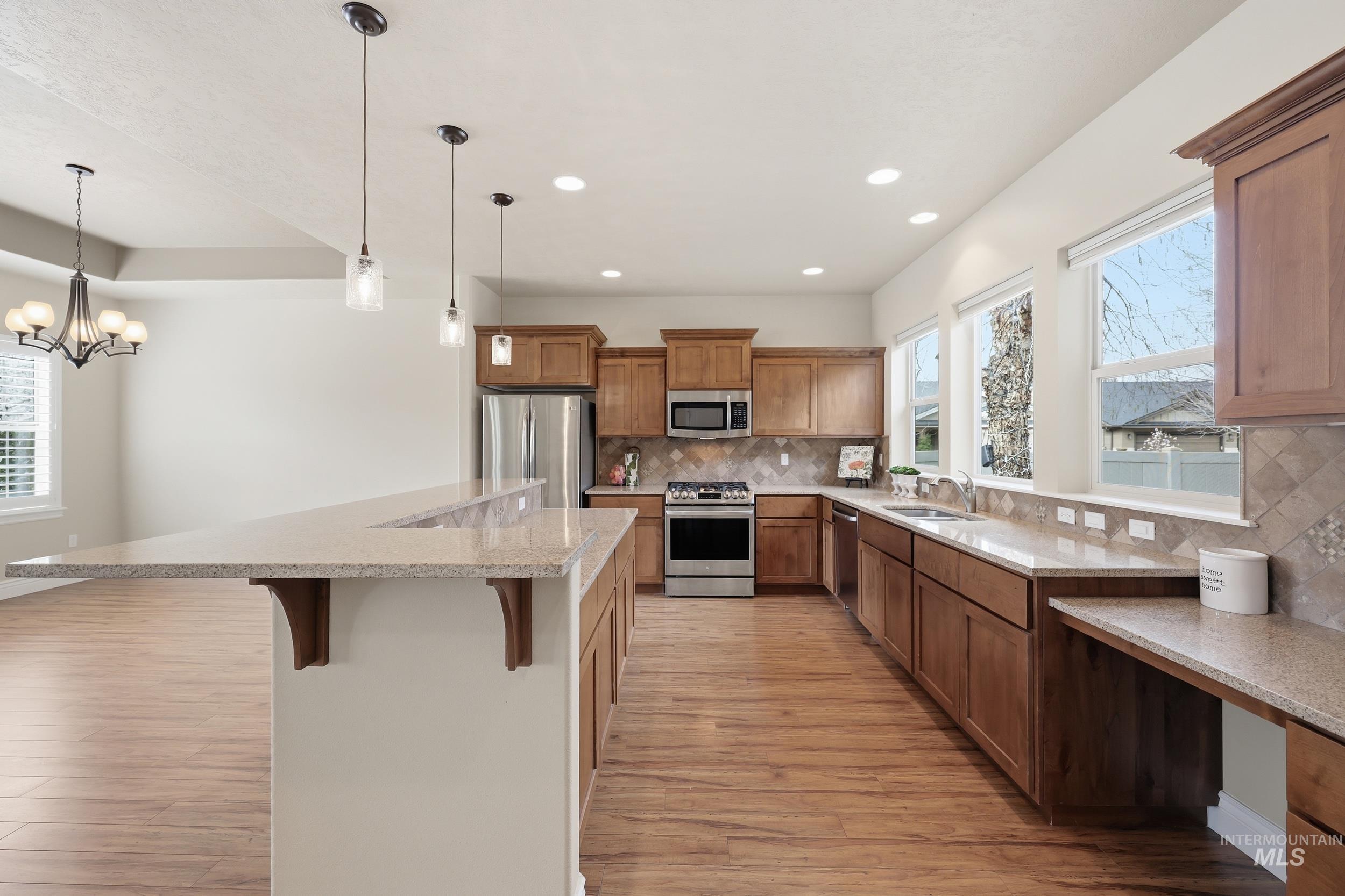 816 E Tallinn St, Meridian, Idaho 83646, 2 Bedrooms, 2 Bathrooms, Residential For Sale, Price $479,000, 98980149