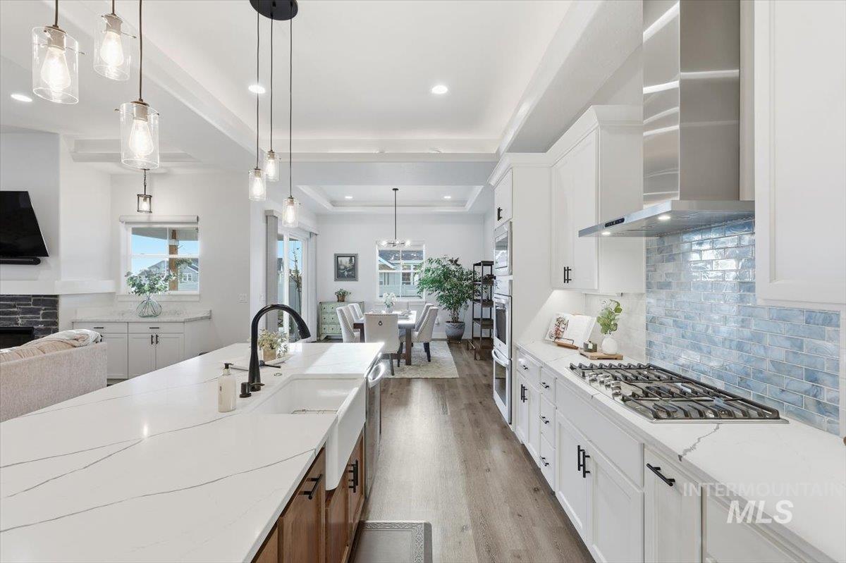 24785 Sienna Glenn St., Middleton, Idaho 83644, 3 Bedrooms, 2.5 Bathrooms, Residential For Sale, Price $879,900,MLS 98980150