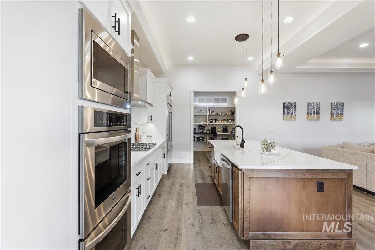 24785 Sienna Glenn St., Middleton, Idaho 83644, 3 Bedrooms, 2.5 Bathrooms, Residential For Sale, Price $879,900,MLS 98980150