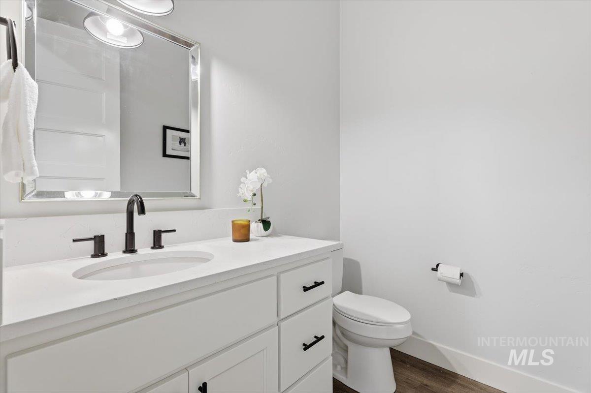 24785 Sienna Glenn St., Middleton, Idaho 83644, 3 Bedrooms, 2.5 Bathrooms, Residential For Sale, Price $879,900,MLS 98980150