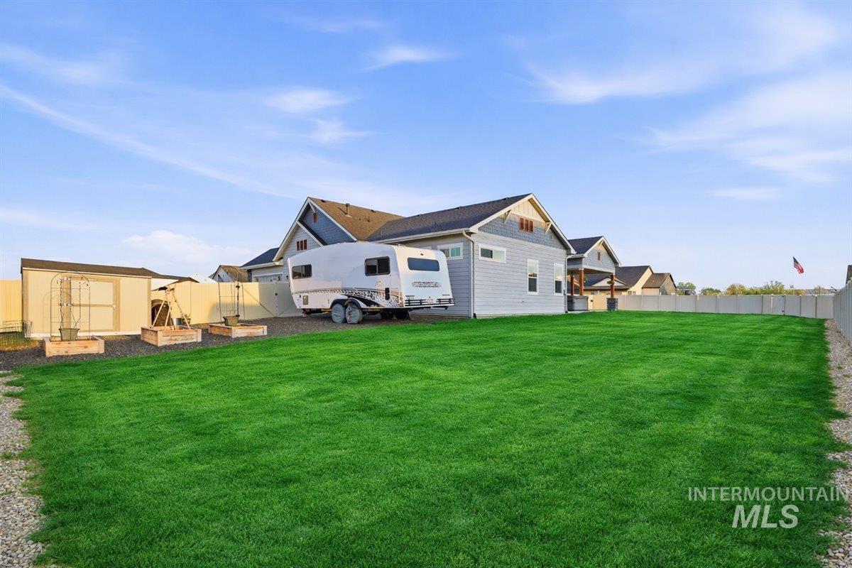 24785 Sienna Glenn St., Middleton, Idaho 83644, 3 Bedrooms, 2.5 Bathrooms, Residential For Sale, Price $879,900,MLS 98980150