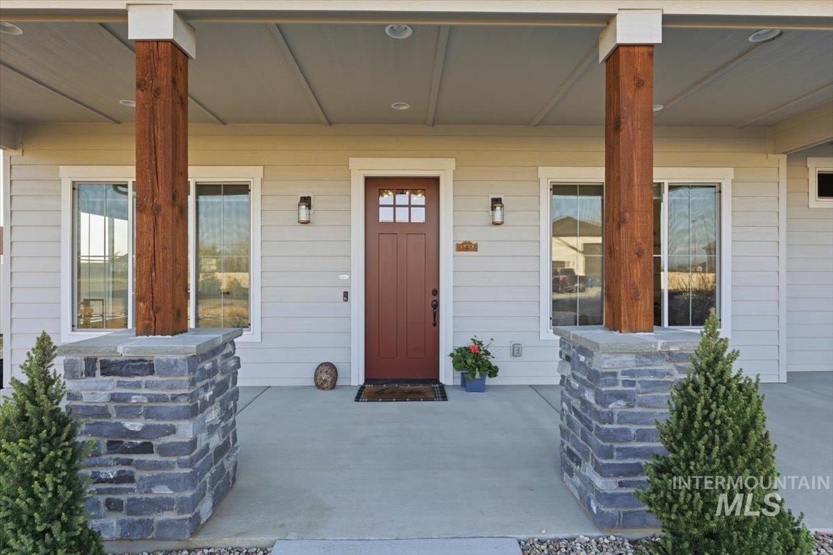 24785 Sienna Glenn St., Middleton, Idaho 83644, 3 Bedrooms, 2.5 Bathrooms, Residential For Sale, Price $879,900,MLS 98980150