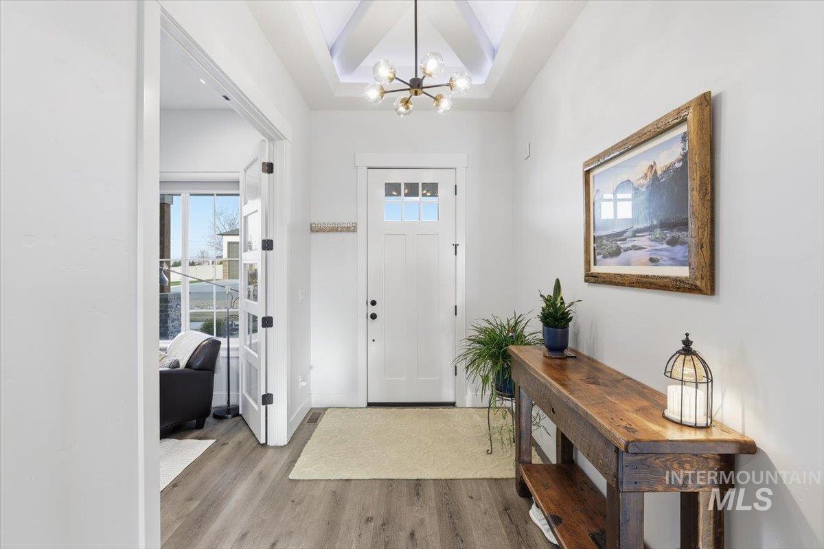 24785 Sienna Glenn St., Middleton, Idaho 83644, 3 Bedrooms, 2.5 Bathrooms, Residential For Sale, Price $879,900,MLS 98980150