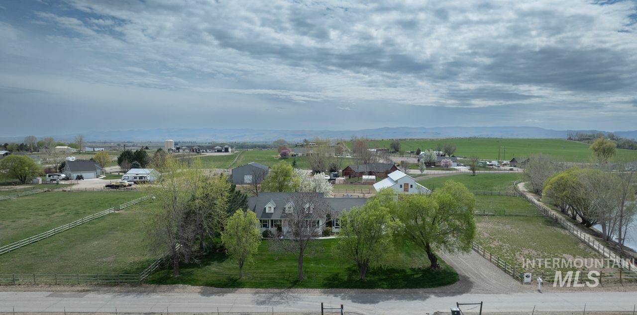 2675 Kings Way Drive, Homedale, Idaho 83628, 5 Bedrooms, 3 Bathrooms, Residential For Sale, Price $989,000,MLS 98980157