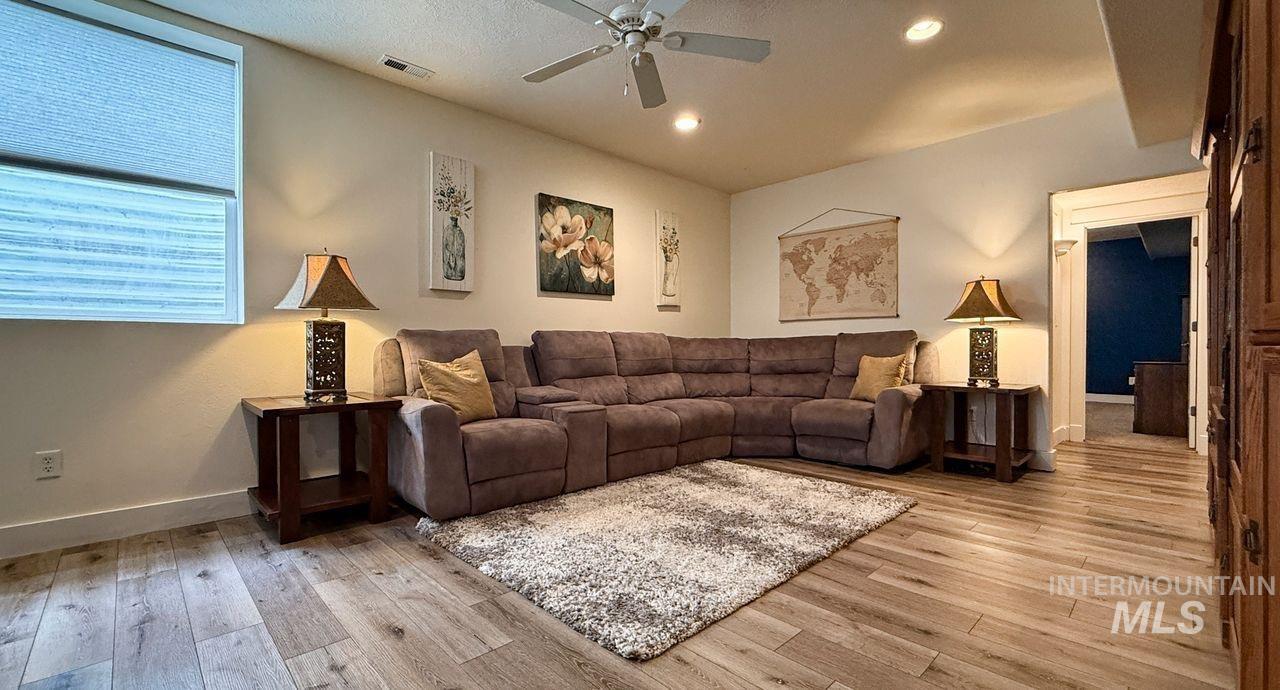 2675 Kings Way Drive, Homedale, Idaho 83628, 5 Bedrooms, 3 Bathrooms, Residential For Sale, Price $989,000,MLS 98980157