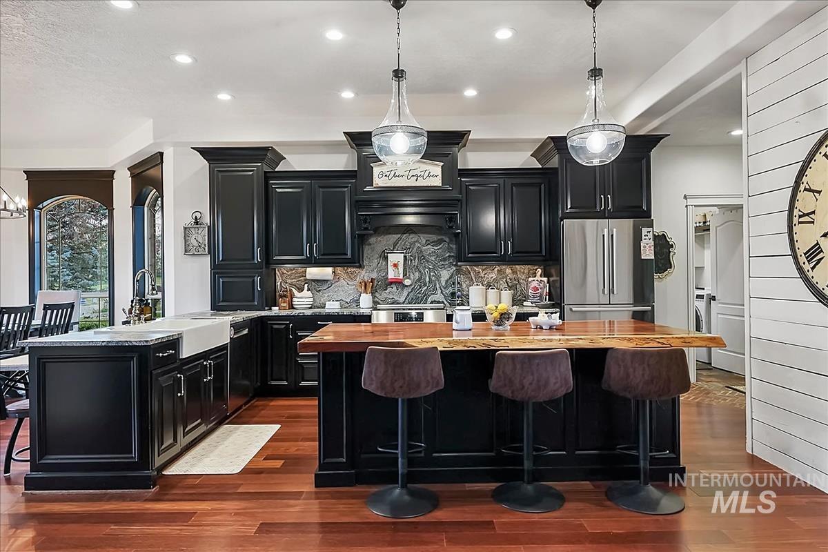 12343 whitechapel way, Nampa, Idaho 83686, 4 Bedrooms, 5 Bathrooms, Residential For Sale, Price $1,140,000,MLS 98980159