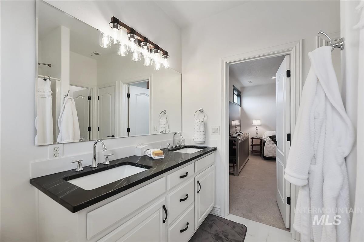 12343 whitechapel way, Nampa, Idaho 83686, 4 Bedrooms, 5 Bathrooms, Residential For Sale, Price $1,140,000,MLS 98980159