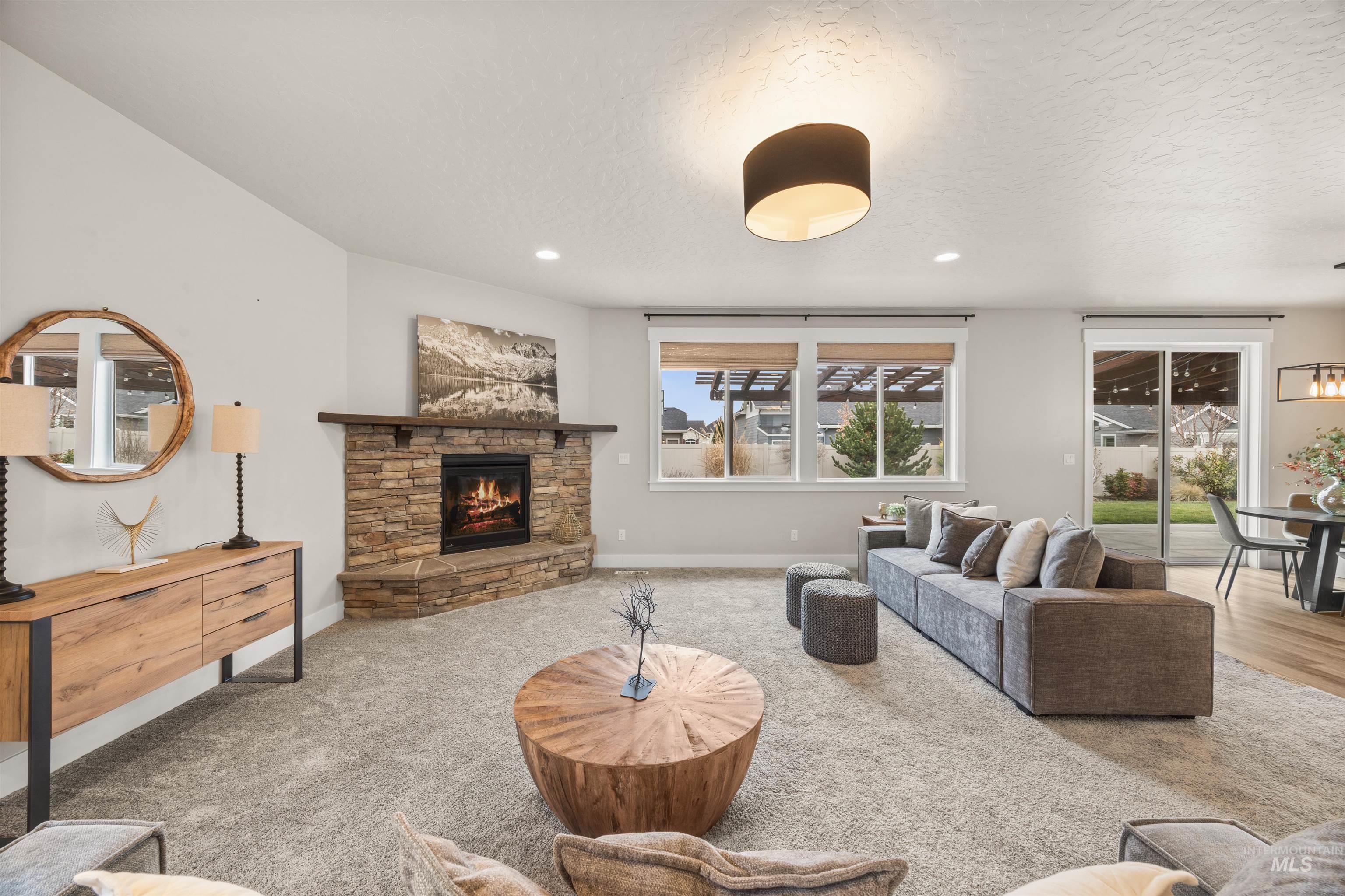 1005 E Trophy St, Kuna, Idaho 83634, 4 Bedrooms, 2.5 Bathrooms, Residential For Sale, Price $679,900,MLS 98980160