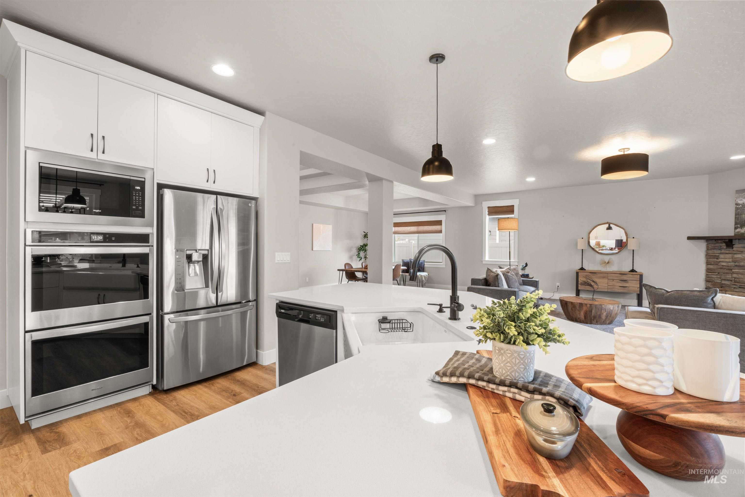 1005 E Trophy St, Kuna, Idaho 83634, 4 Bedrooms, 2.5 Bathrooms, Residential For Sale, Price $679,900,MLS 98980160