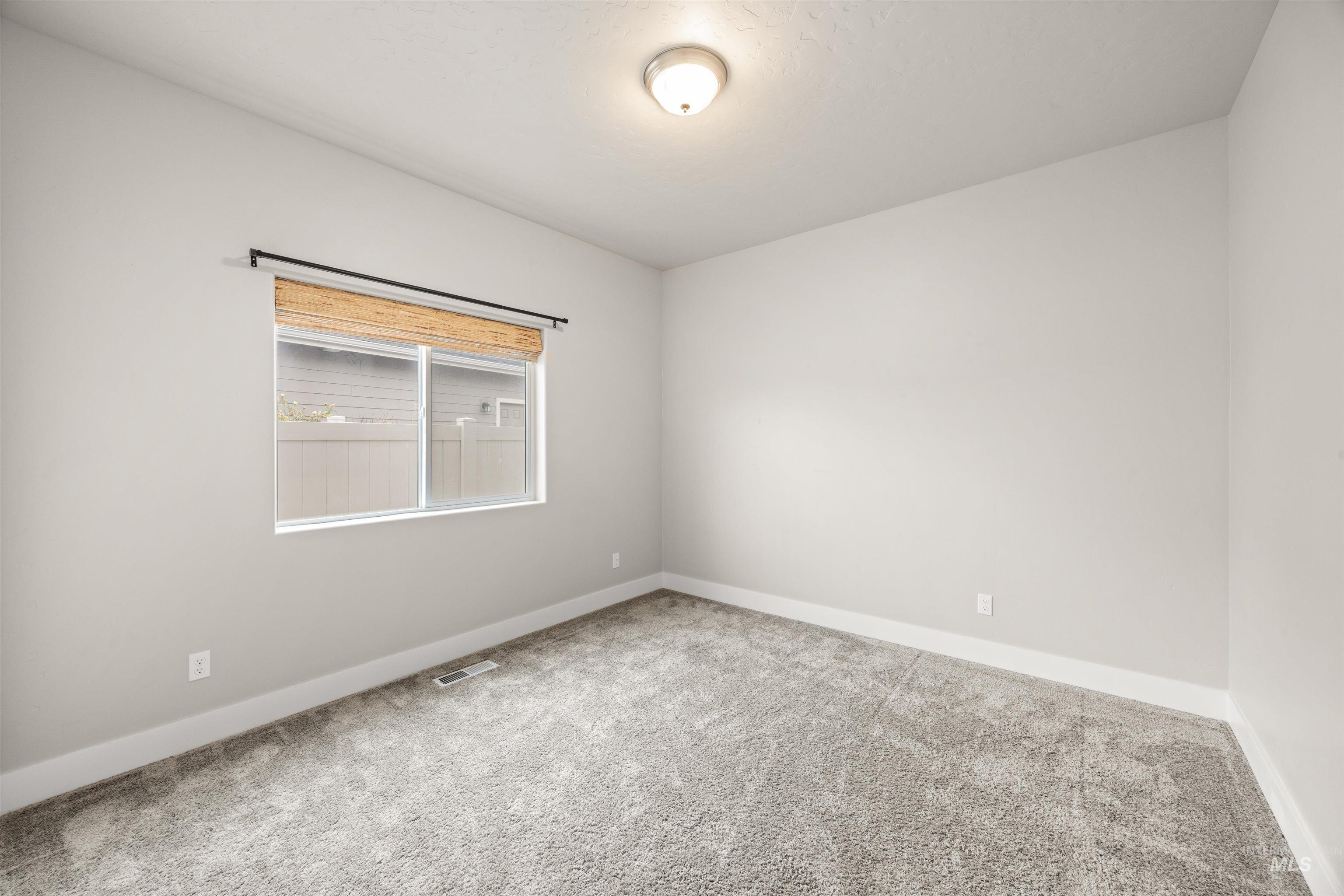 1005 E Trophy St, Kuna, Idaho 83634, 4 Bedrooms, 2.5 Bathrooms, Residential For Sale, Price $679,900,MLS 98980160