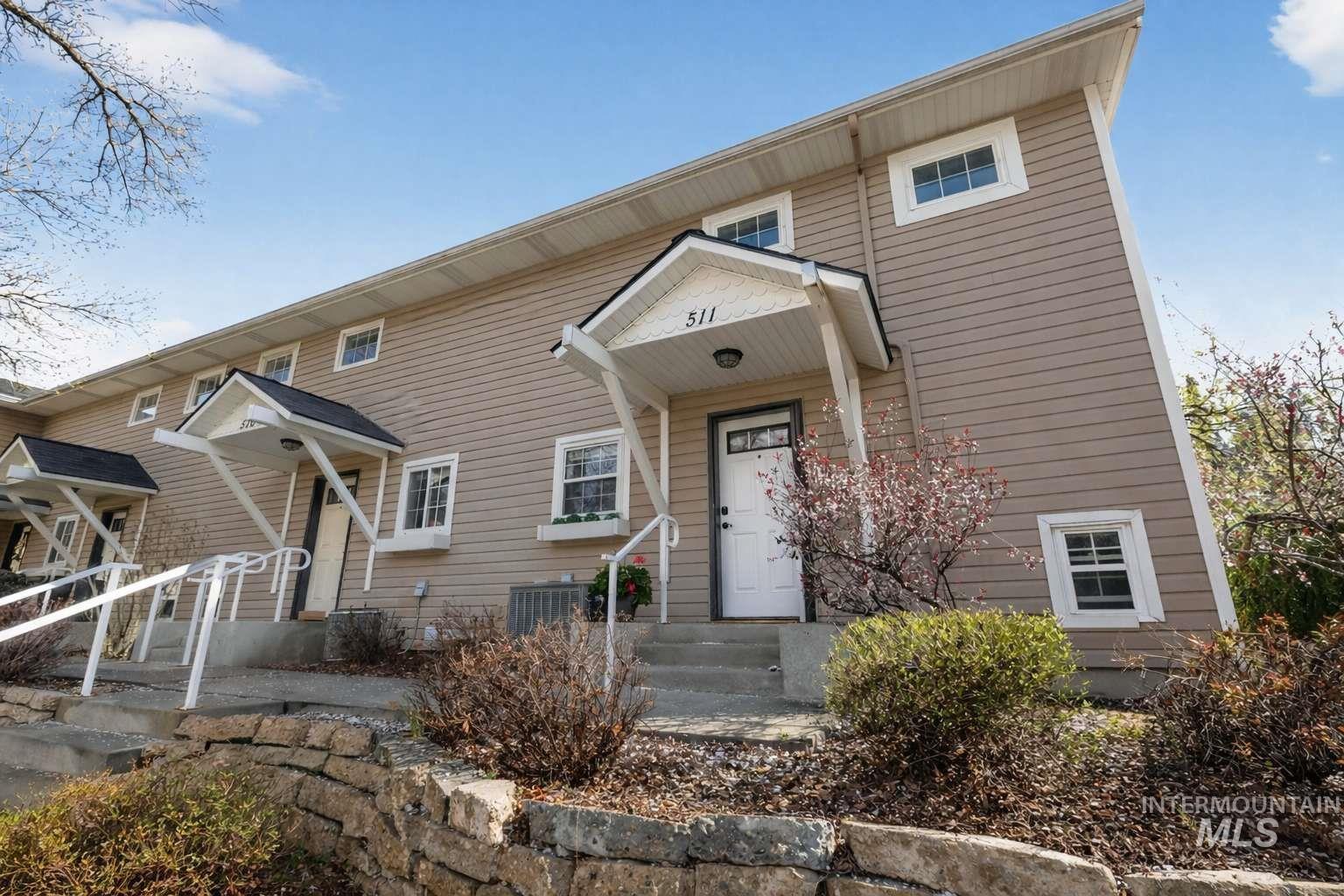 511 W Village Ln, Boise, Idaho 83702, 3 Bedrooms, 2 Bathrooms, Residential For Sale, Price $519,900,MLS 98980161