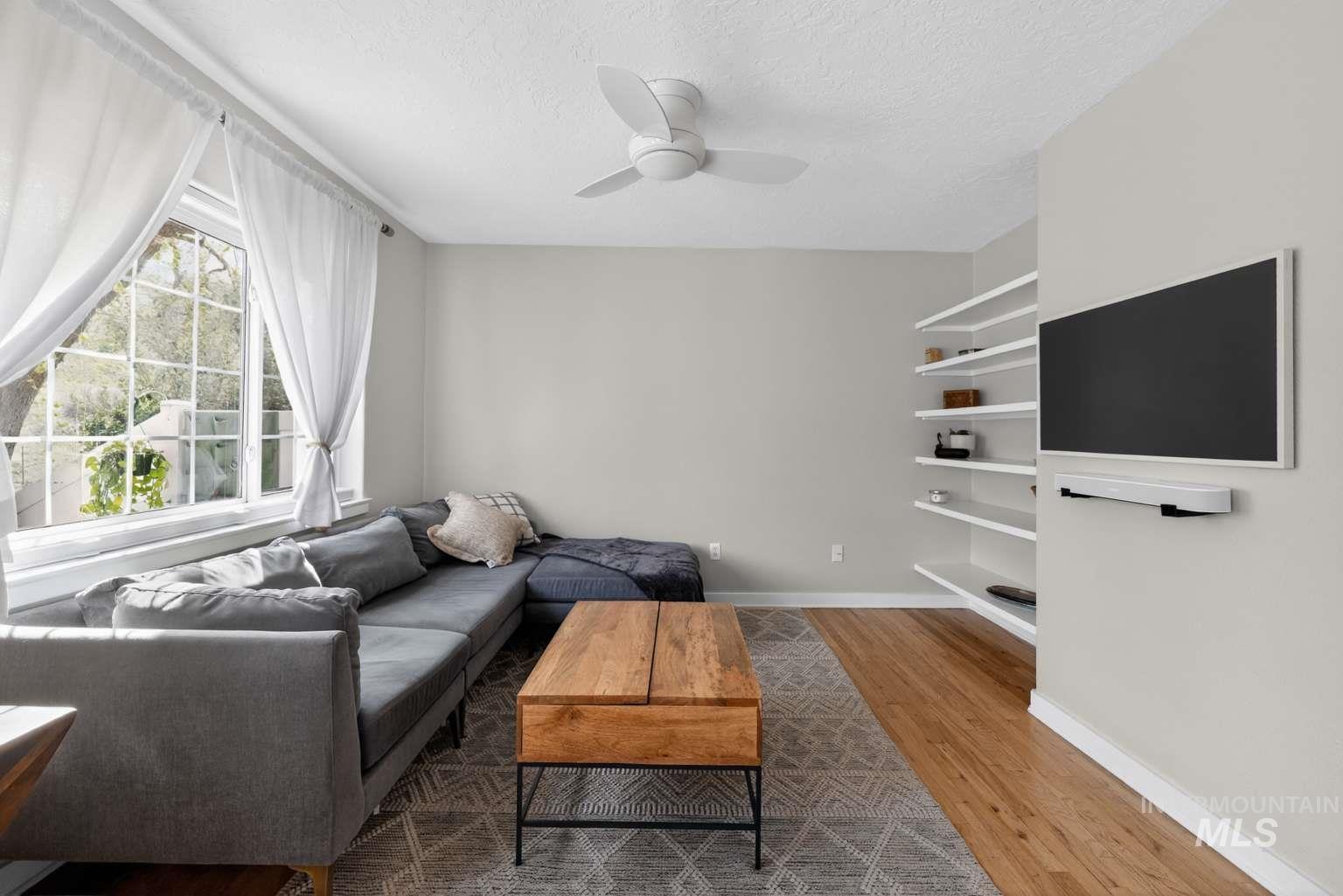 511 W Village Ln, Boise, Idaho 83702, 3 Bedrooms, 2 Bathrooms, Residential For Sale, Price $519,900,MLS 98980161