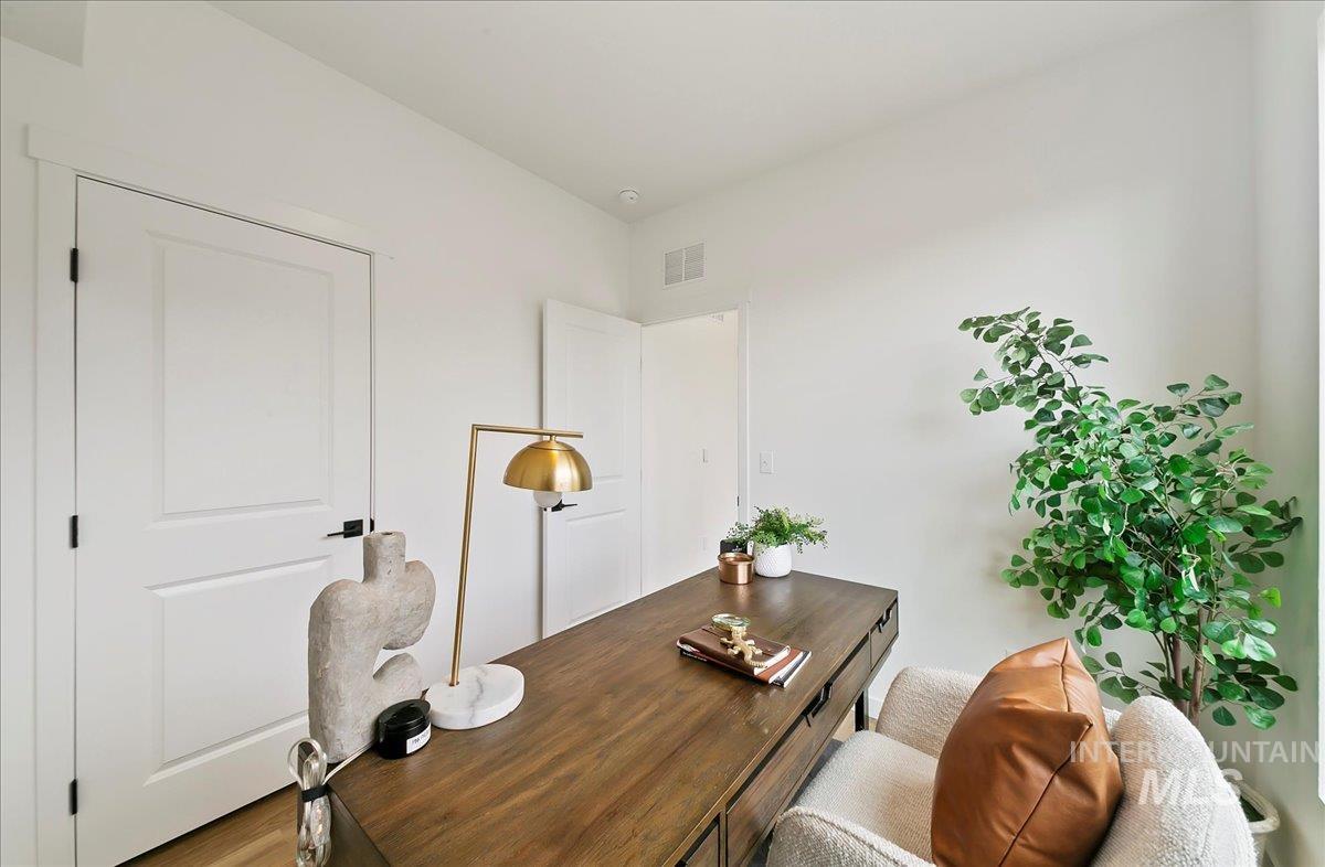 114 E Pennsylvania St, Boise, Idaho 83706, 4 Bedrooms, 2.5 Bathrooms, Residential For Sale, Price $544,000,MLS 98980163