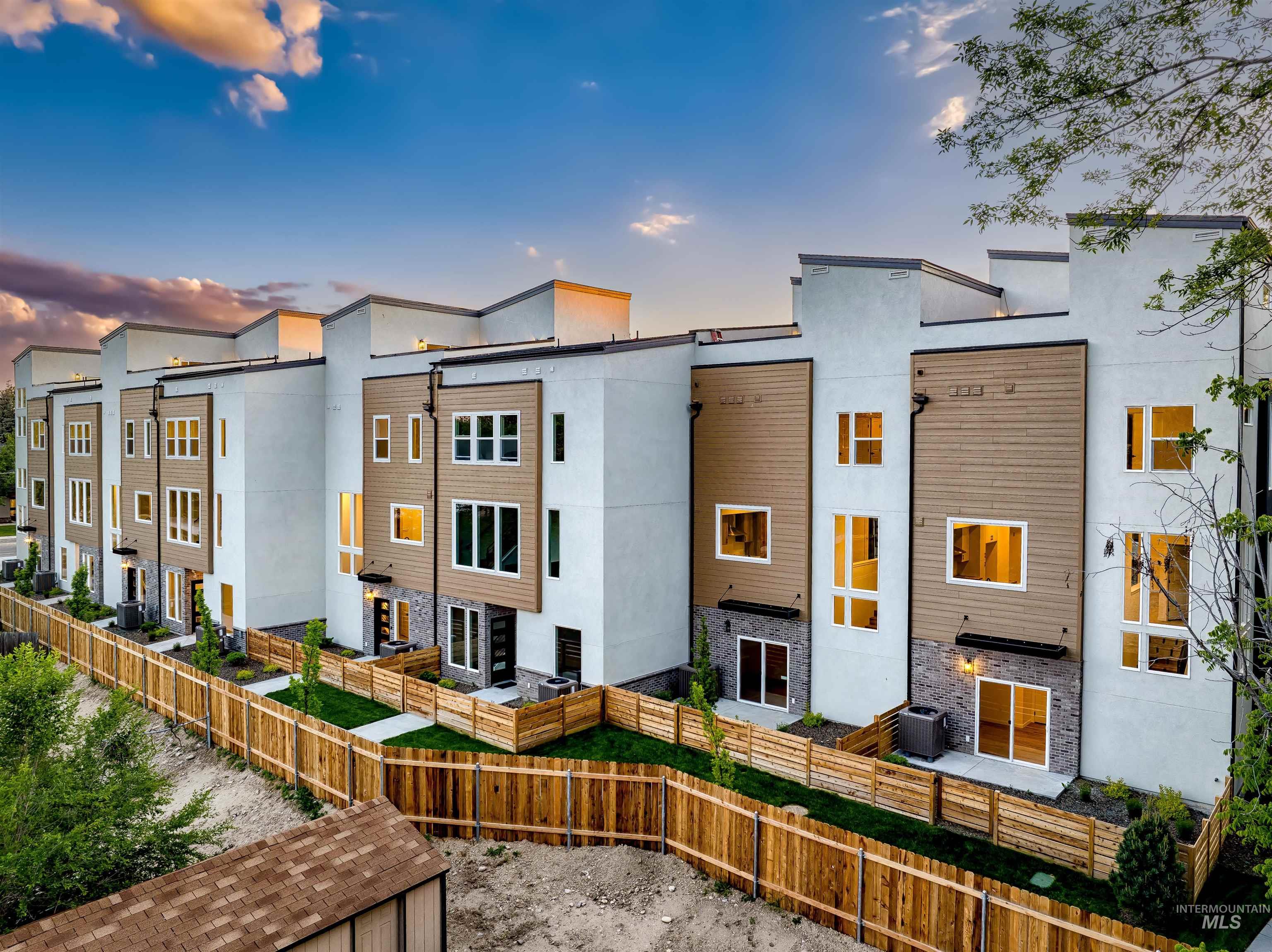 114 E Pennsylvania St, Boise, Idaho 83706, 4 Bedrooms, 2.5 Bathrooms, Residential For Sale, Price $544,000,MLS 98980163