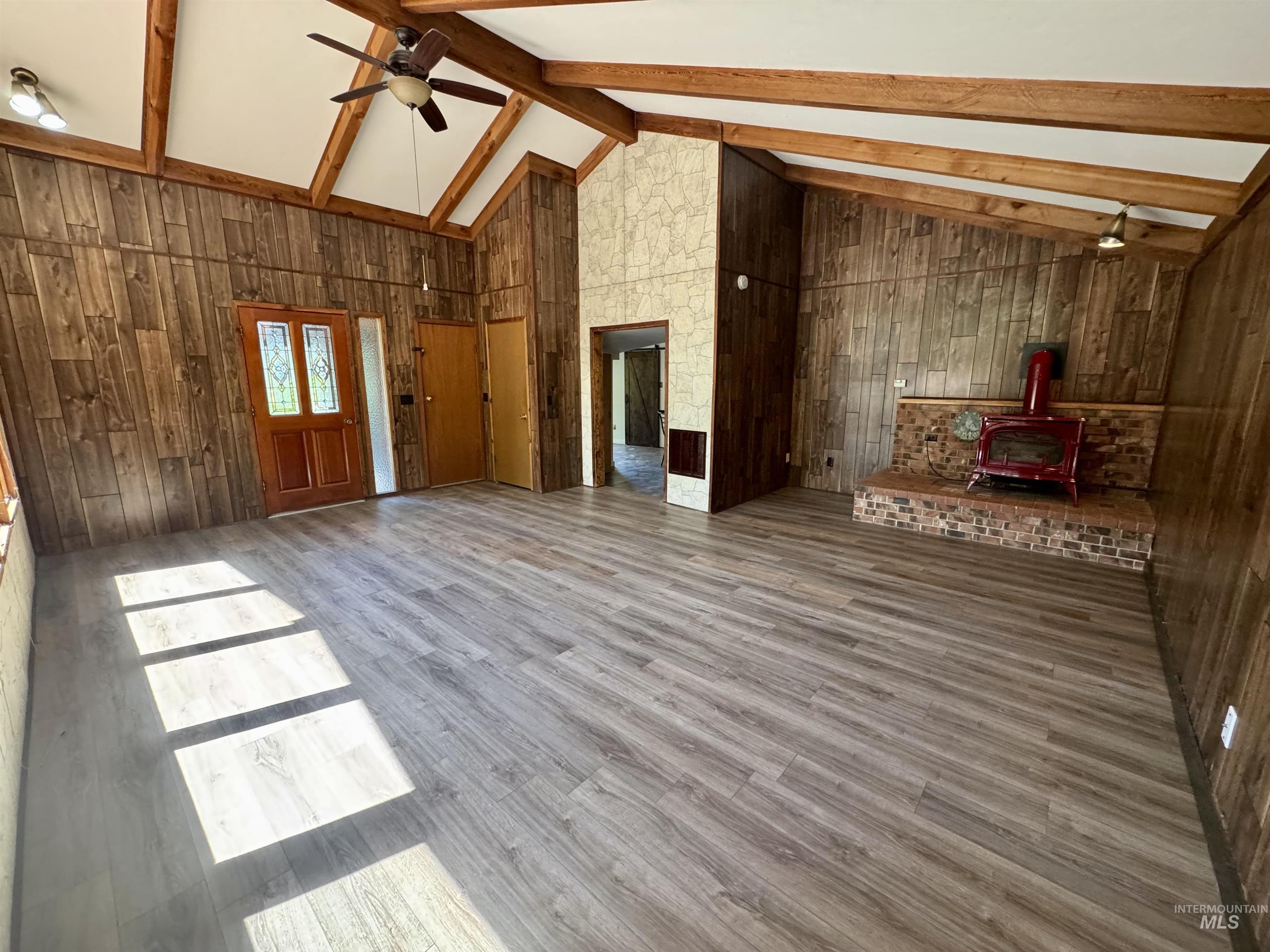 704 Floyd Avenue, Orofino, Idaho 83544, 3 Bedrooms, 2 Bathrooms, Residential For Sale, Price $368,000,MLS 98980165