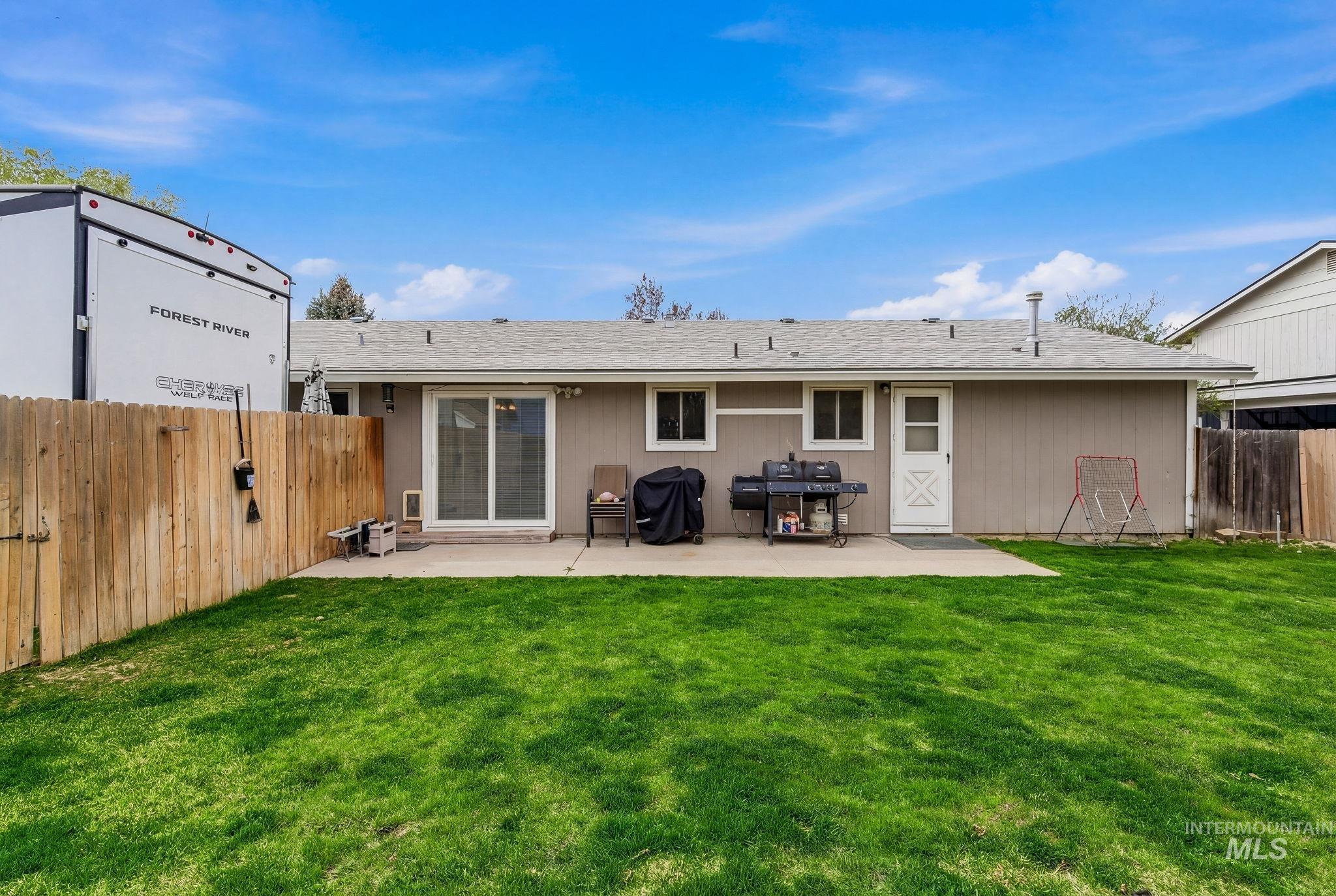 598 E Easy St, Kuna, Idaho 83634, 3 Bedrooms, 1.5 Bathrooms, Residential For Sale, Price $369,900,MLS 98980167